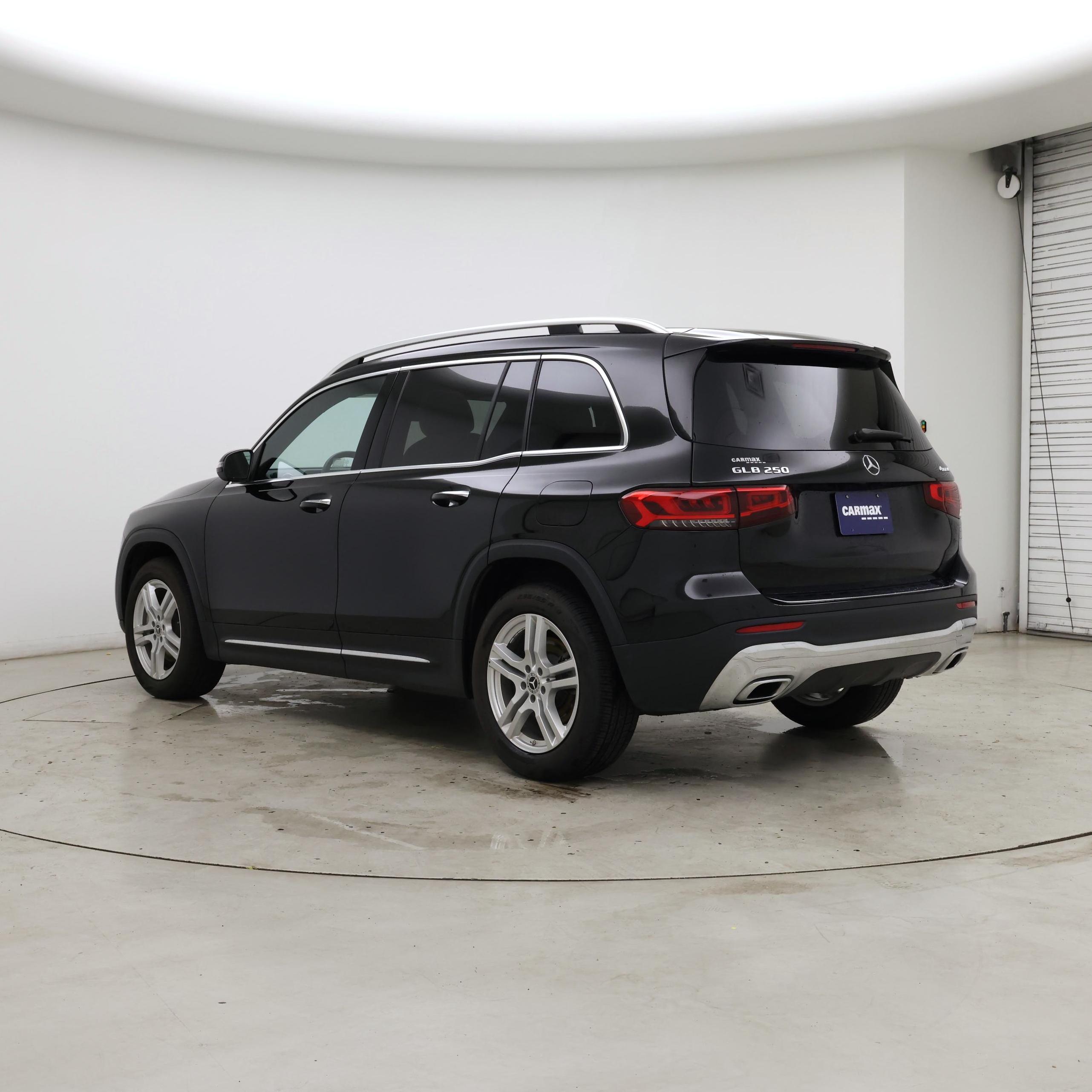 Thumbnail: 2023 Mercedes-Benz GLB - 2