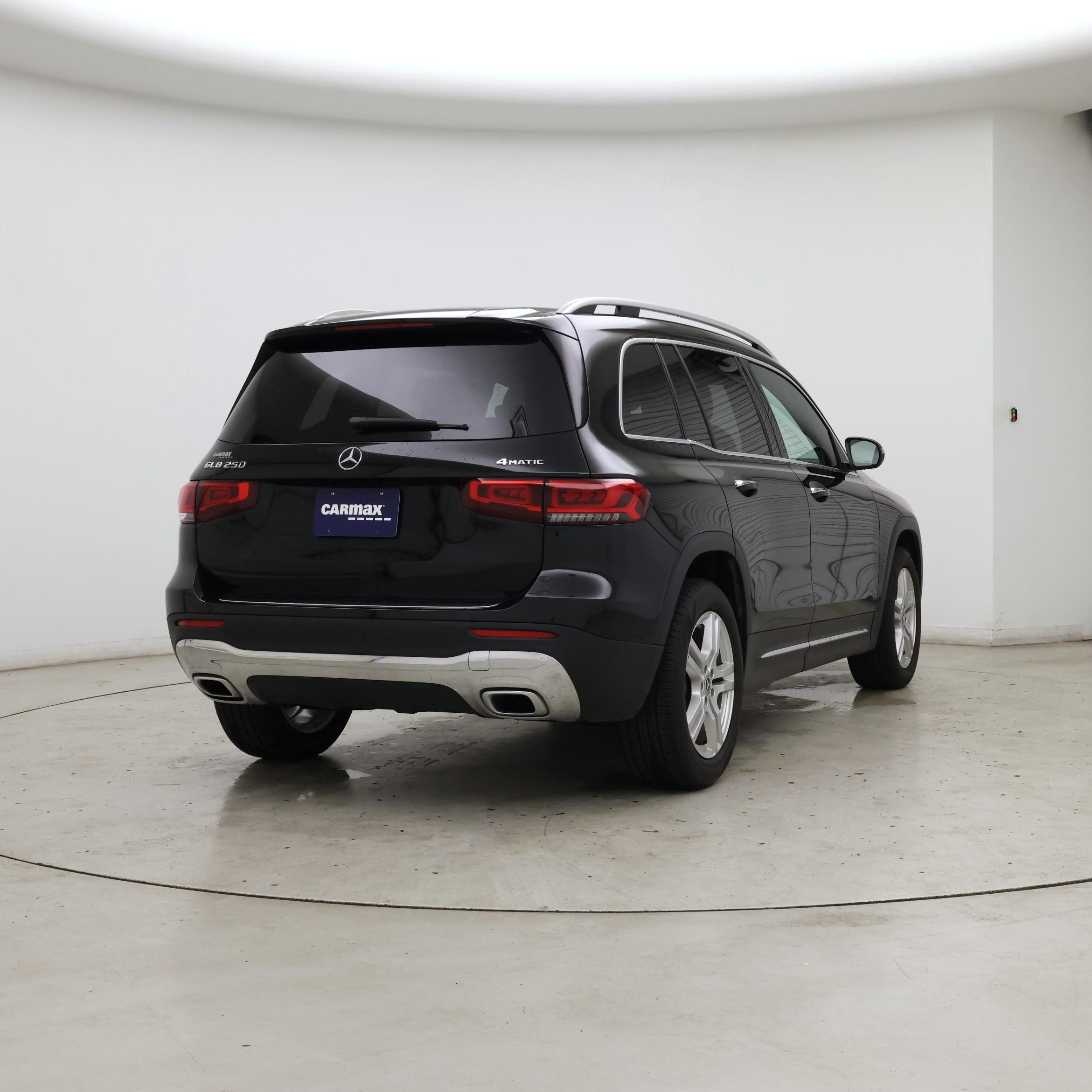 Thumbnail: 2023 Mercedes-Benz GLB - 8