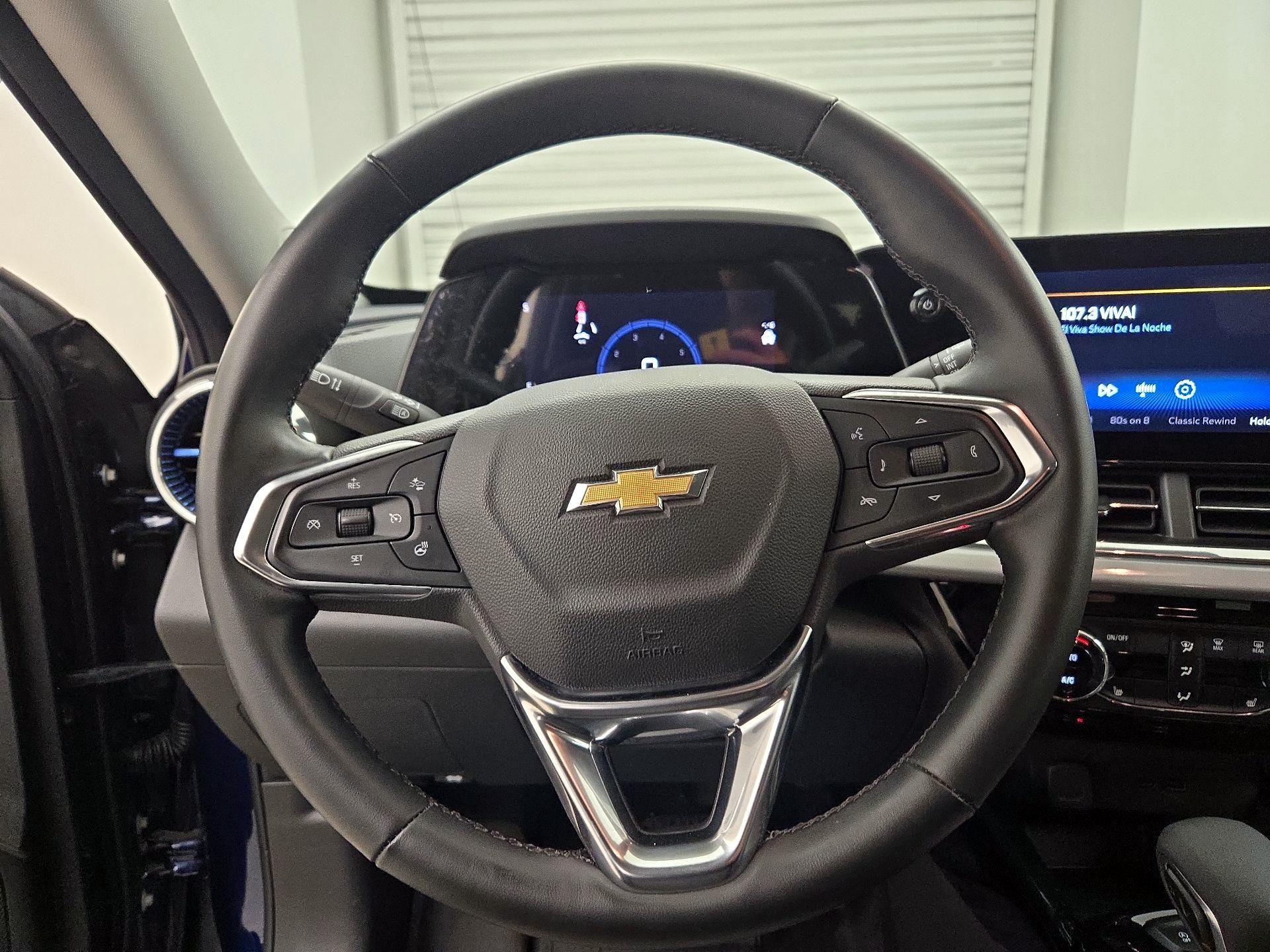 Thumbnail: 2024 Chevrolet Trax - 10