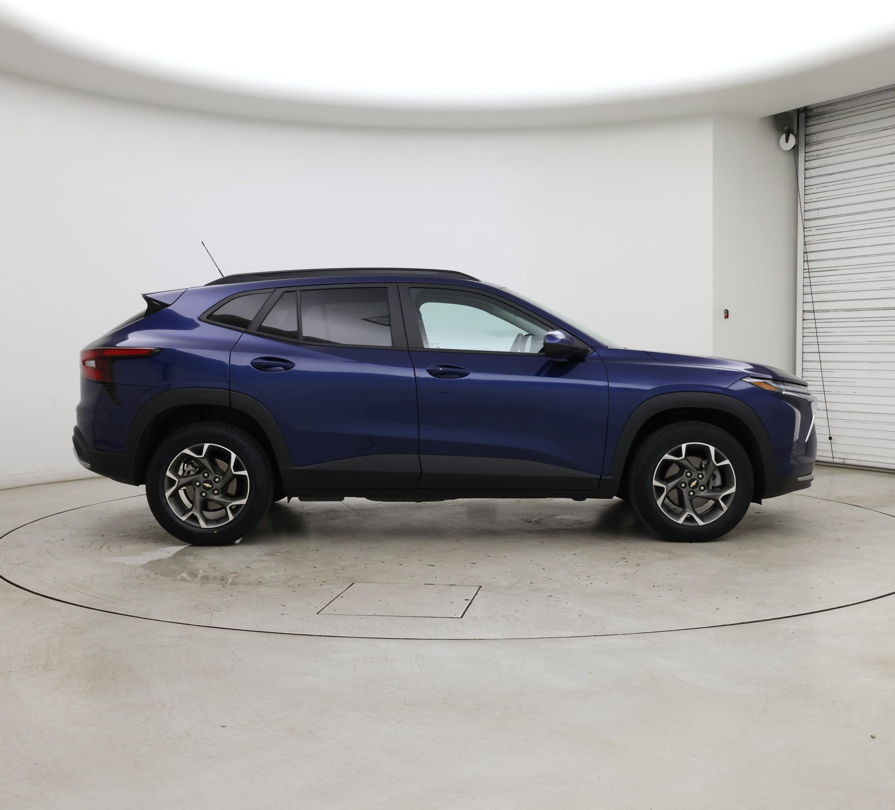 Thumbnail: 2024 Chevrolet Trax - 7