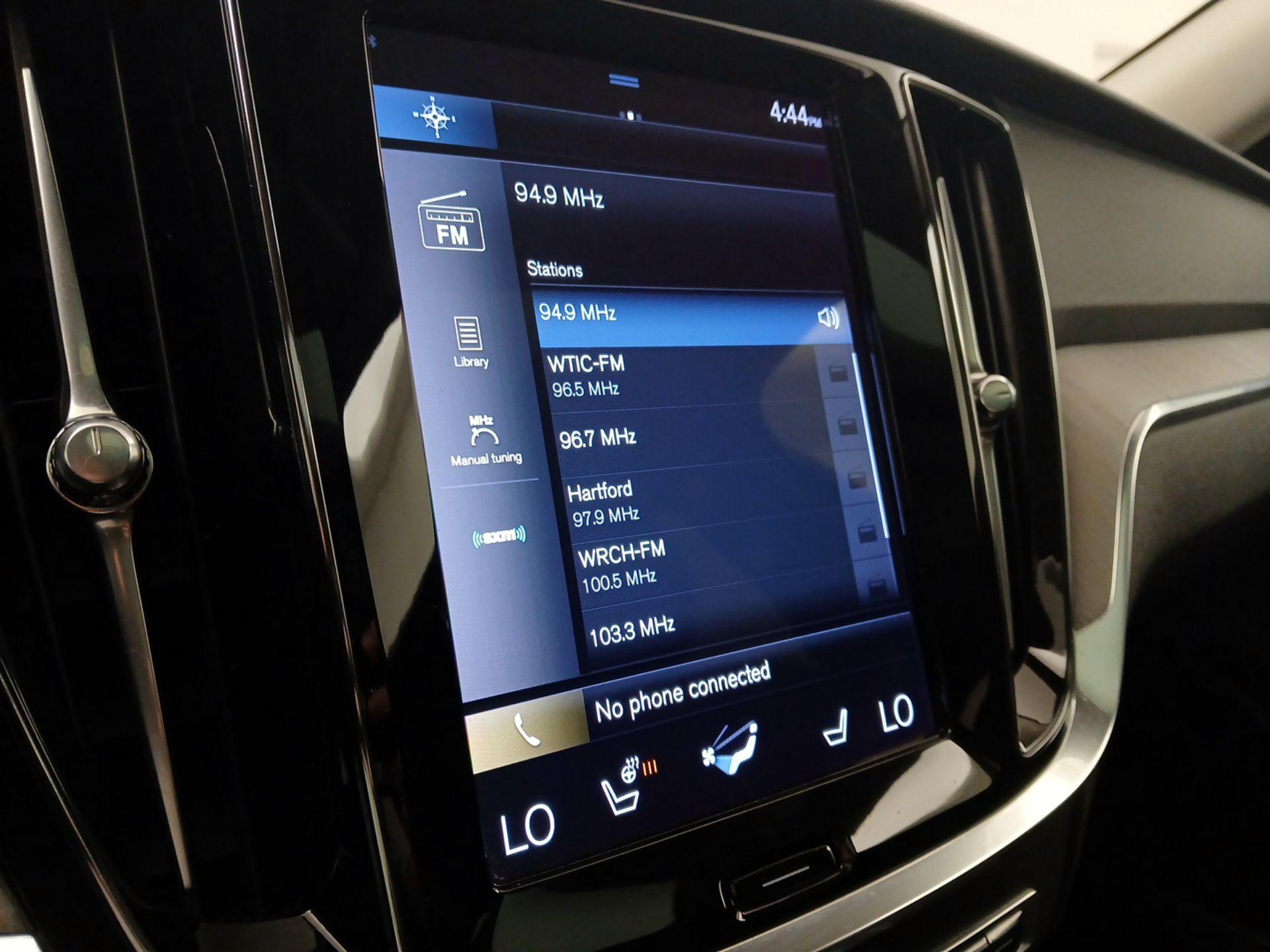 Thumbnail: 2021 Volvo S60 - 16