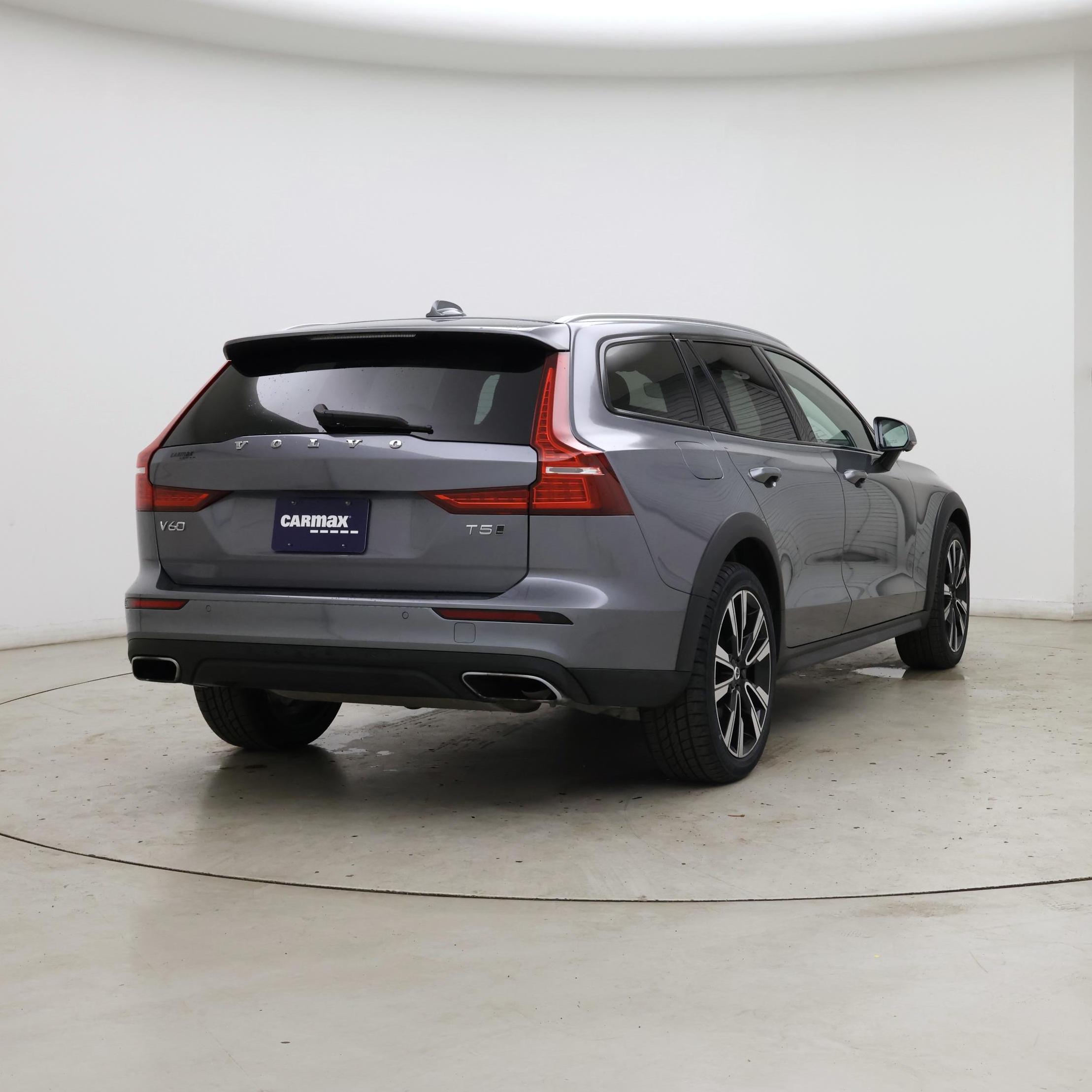 Thumbnail: 2021 Volvo S60 - 8