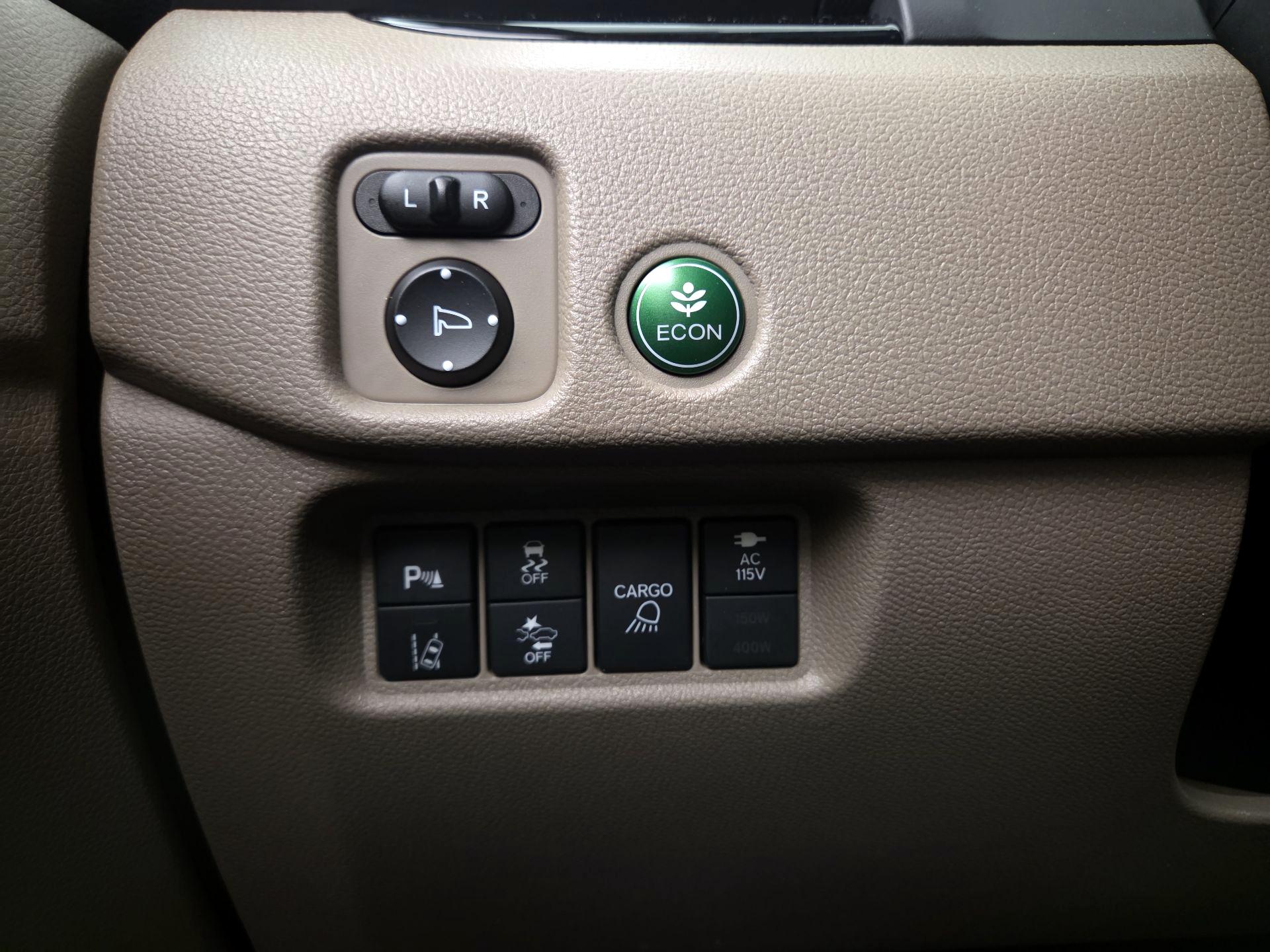 Thumbnail: 2017 Honda Ridgeline - 13