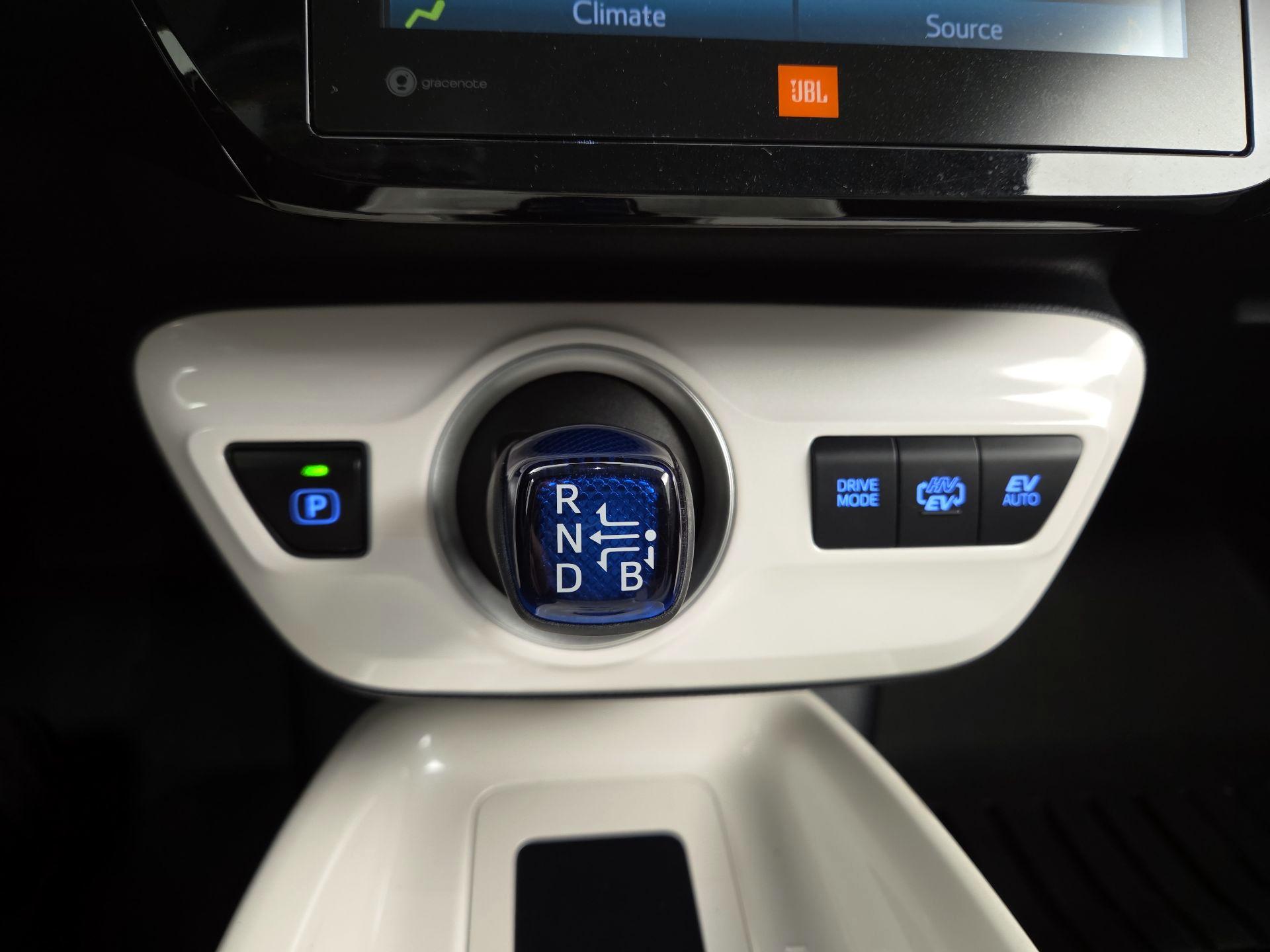 Thumbnail: 2017 Toyota Prius Prime - 18