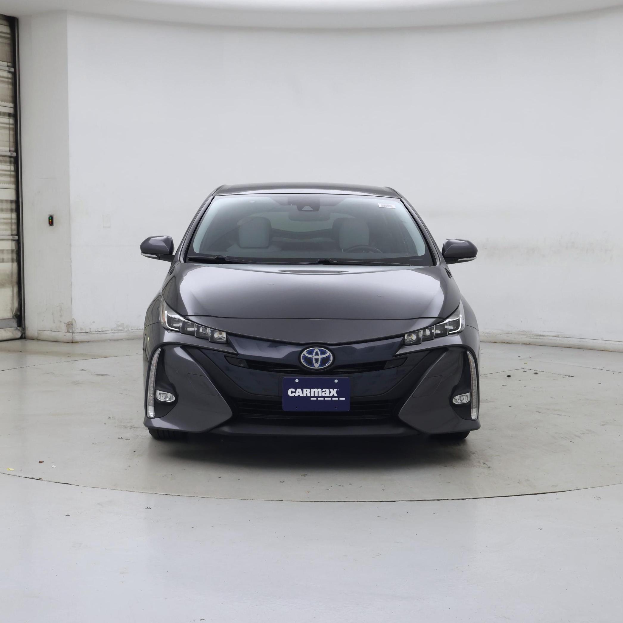 Thumbnail: 2017 Toyota Prius Prime - 5