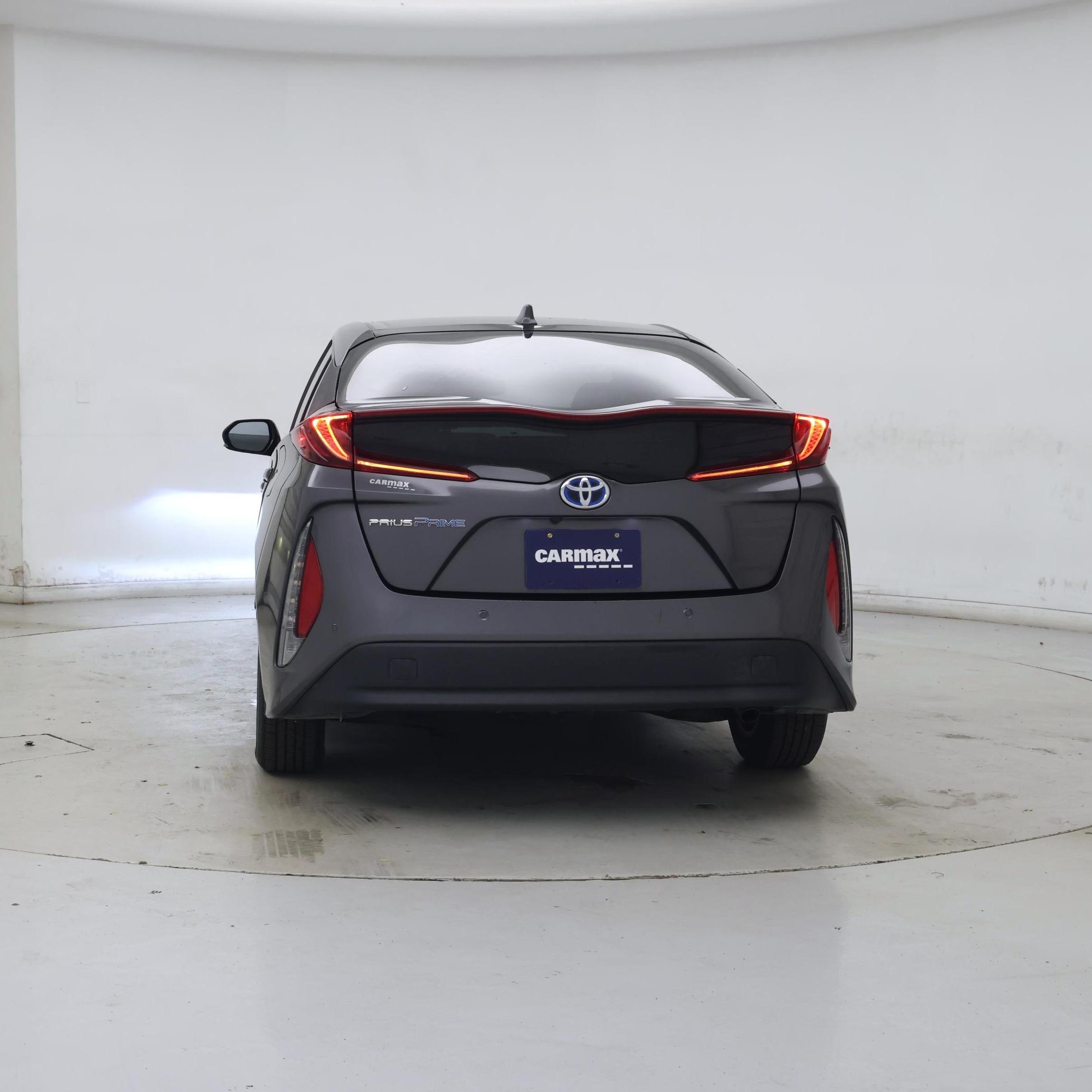 Thumbnail: 2017 Toyota Prius Prime - 6