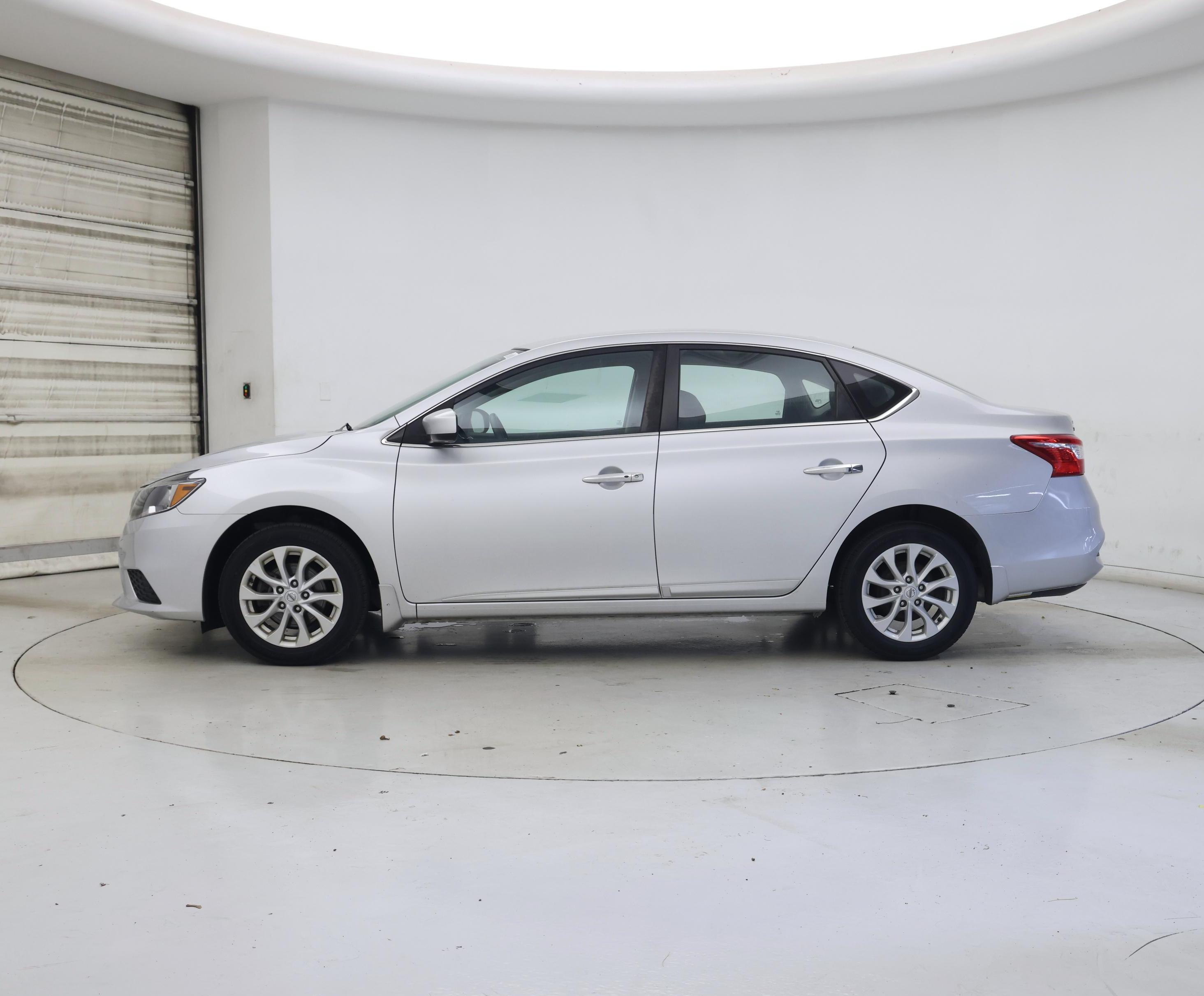 Thumbnail: 2019 Nissan Sentra - 3