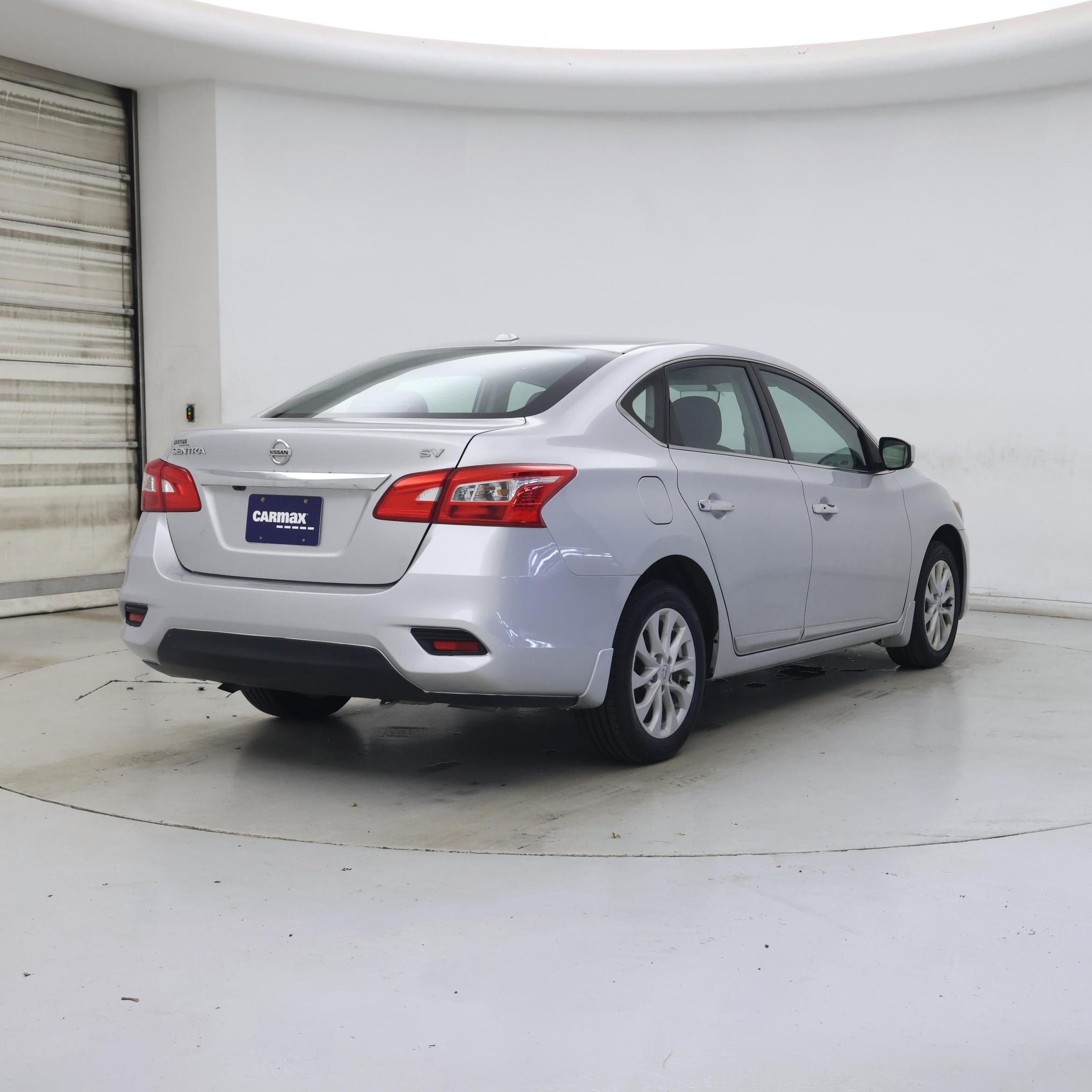 Thumbnail: 2019 Nissan Sentra - 8