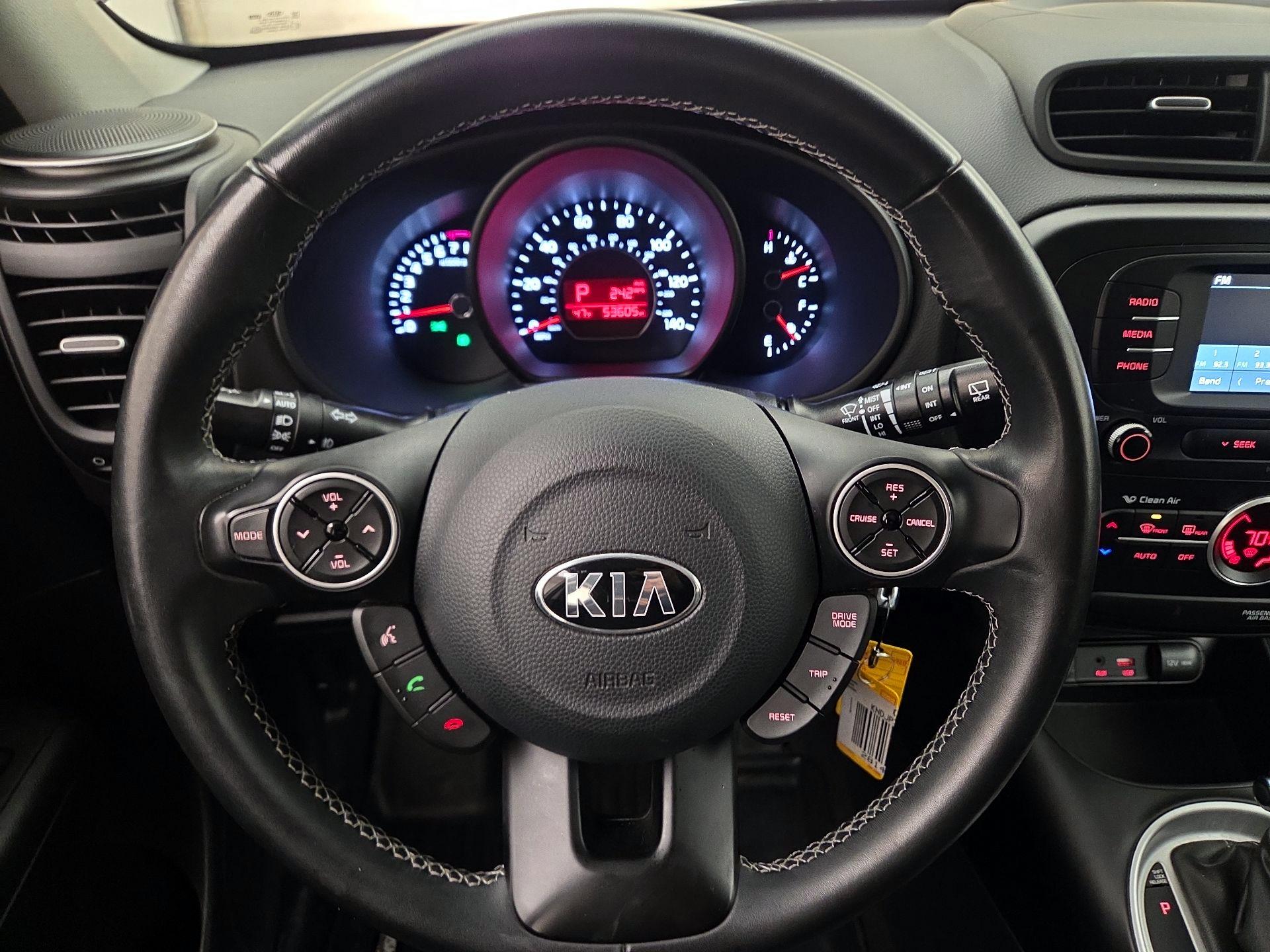 Thumbnail: 2017 Kia Soul - 10