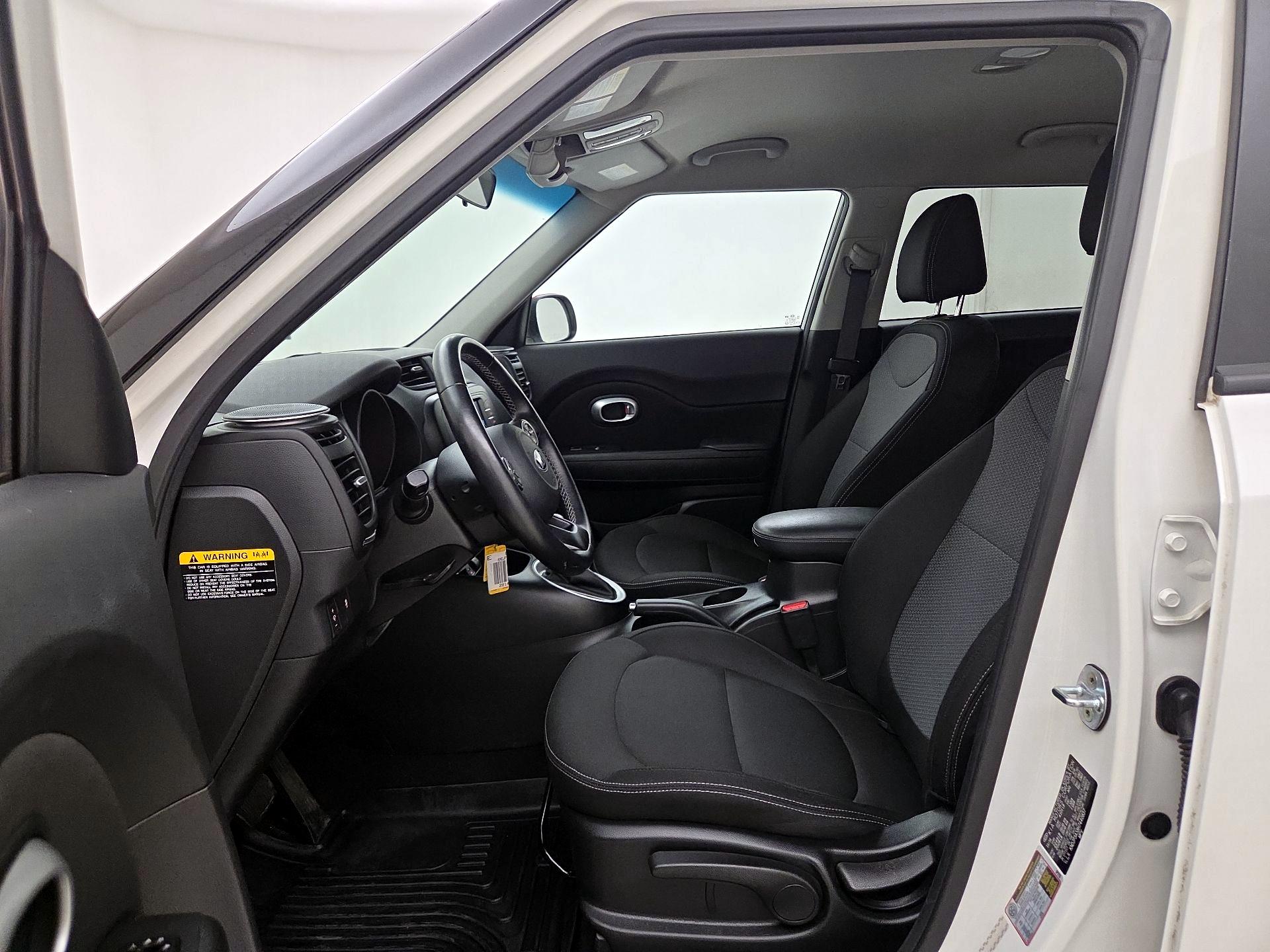 Thumbnail: 2017 Kia Soul - 11