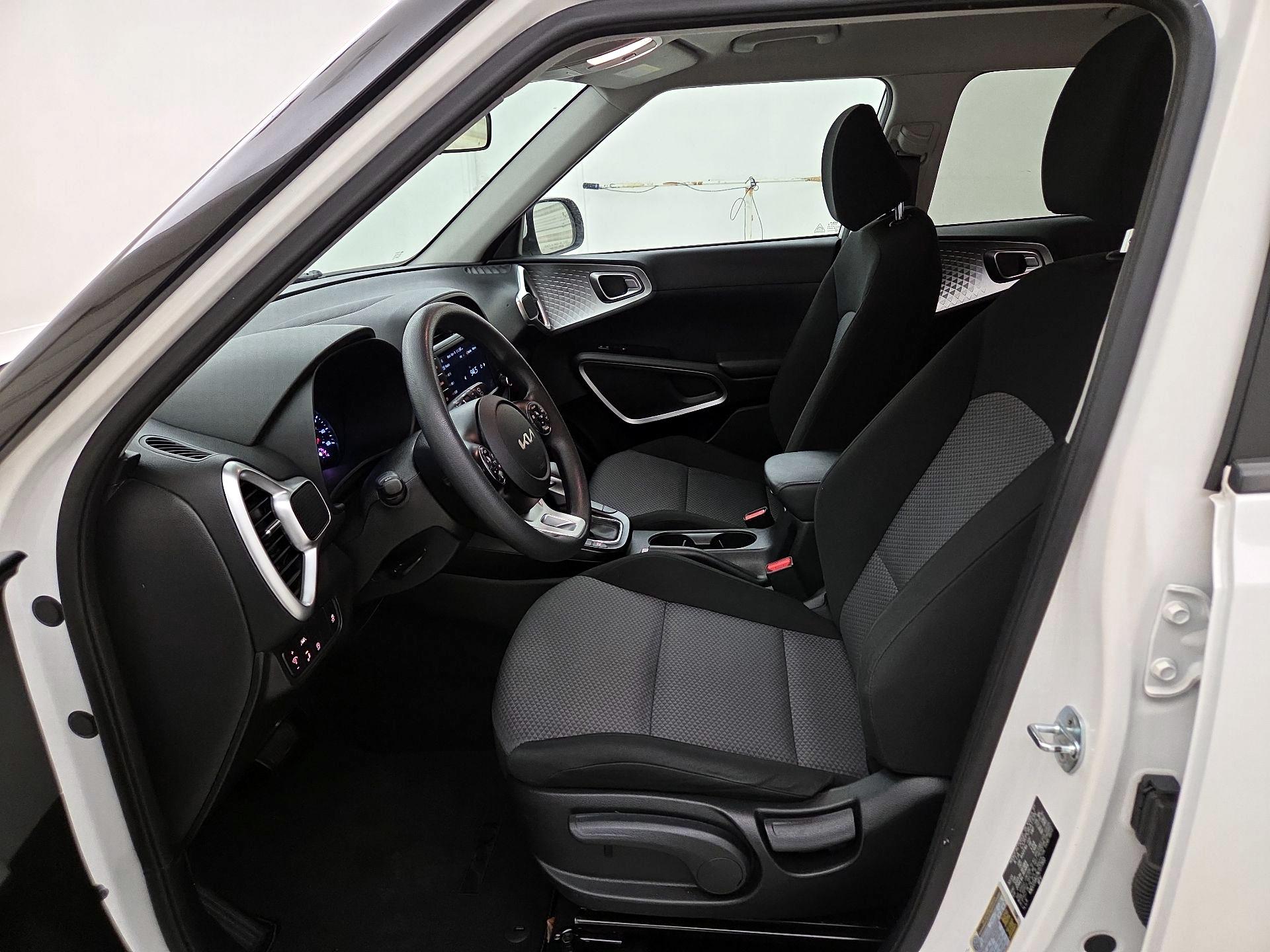 Thumbnail: 2022 Kia Soul - 9