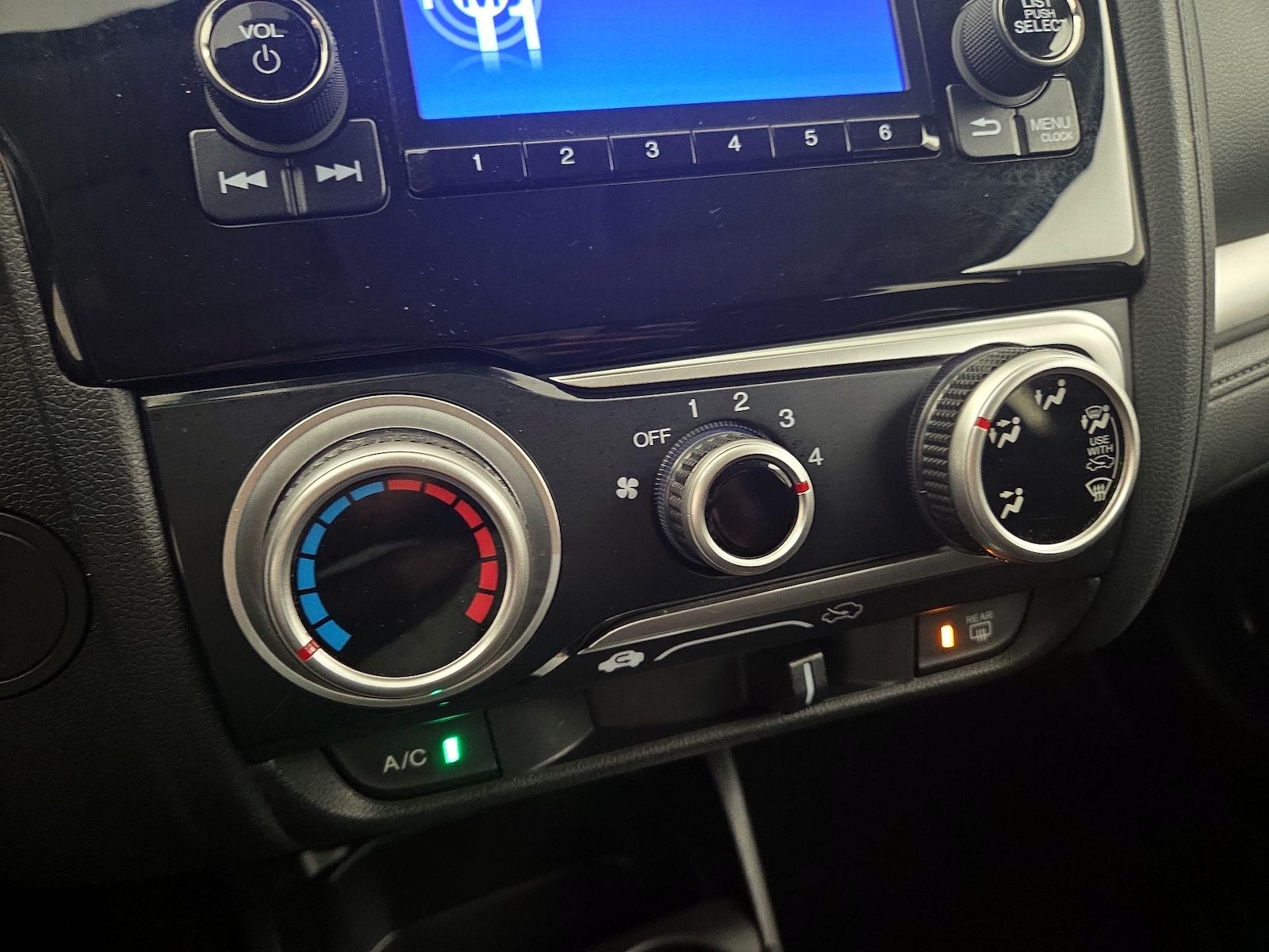 2016 Honda Fit LX - Photo 17