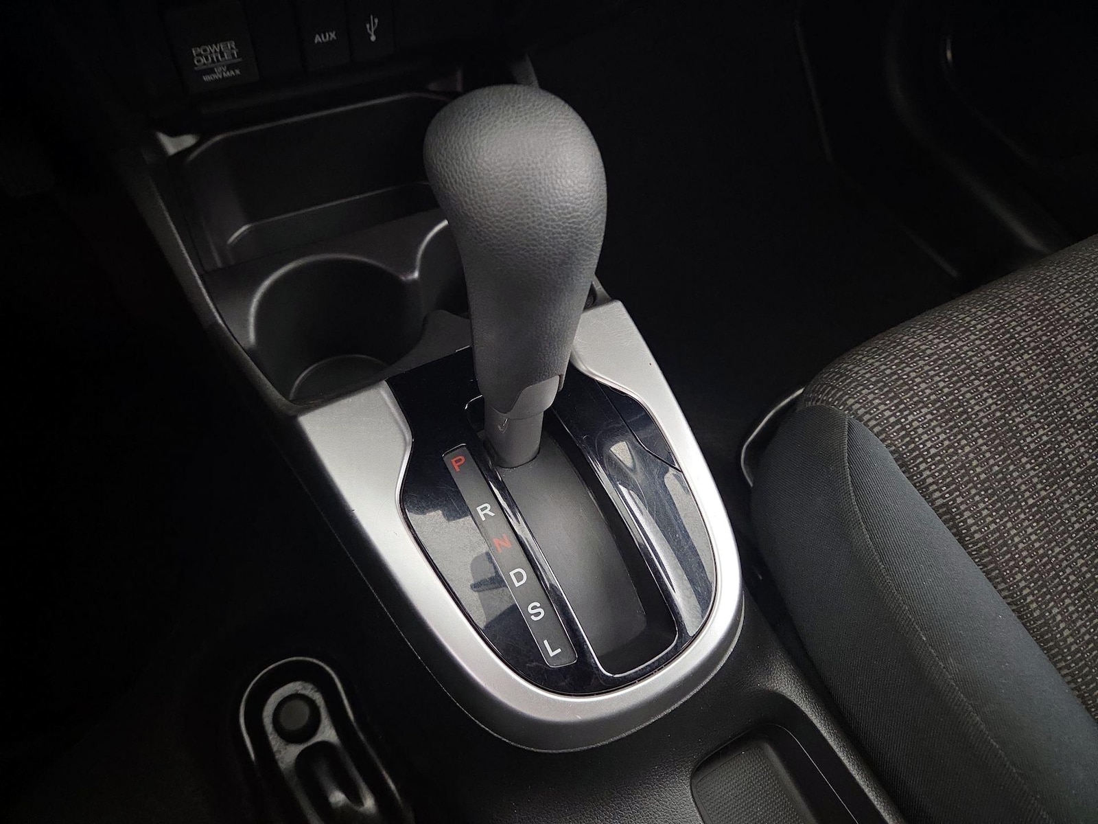 2016 Honda Fit LX - Photo 18