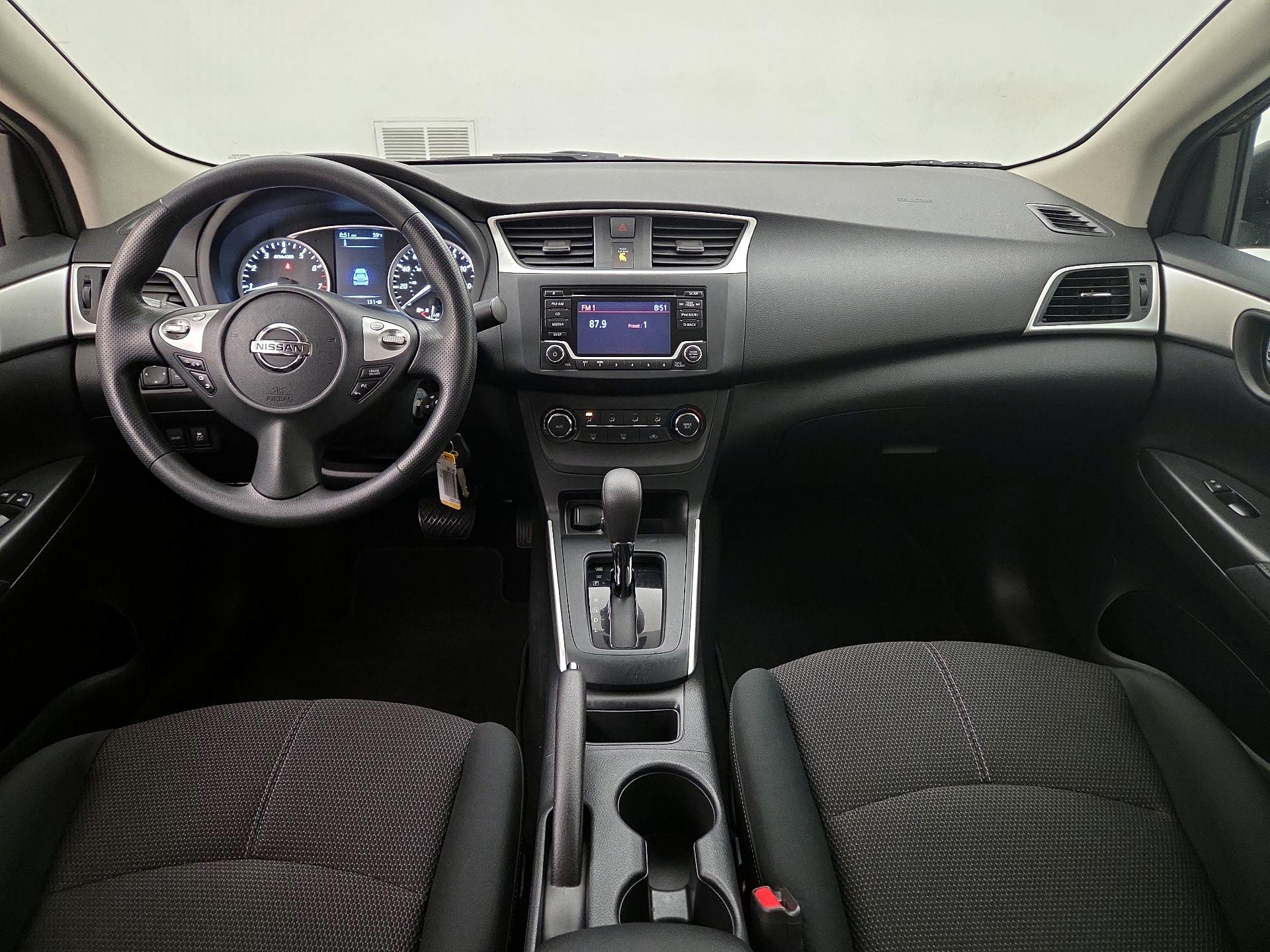 Thumbnail: 2018 Nissan Sentra - 9