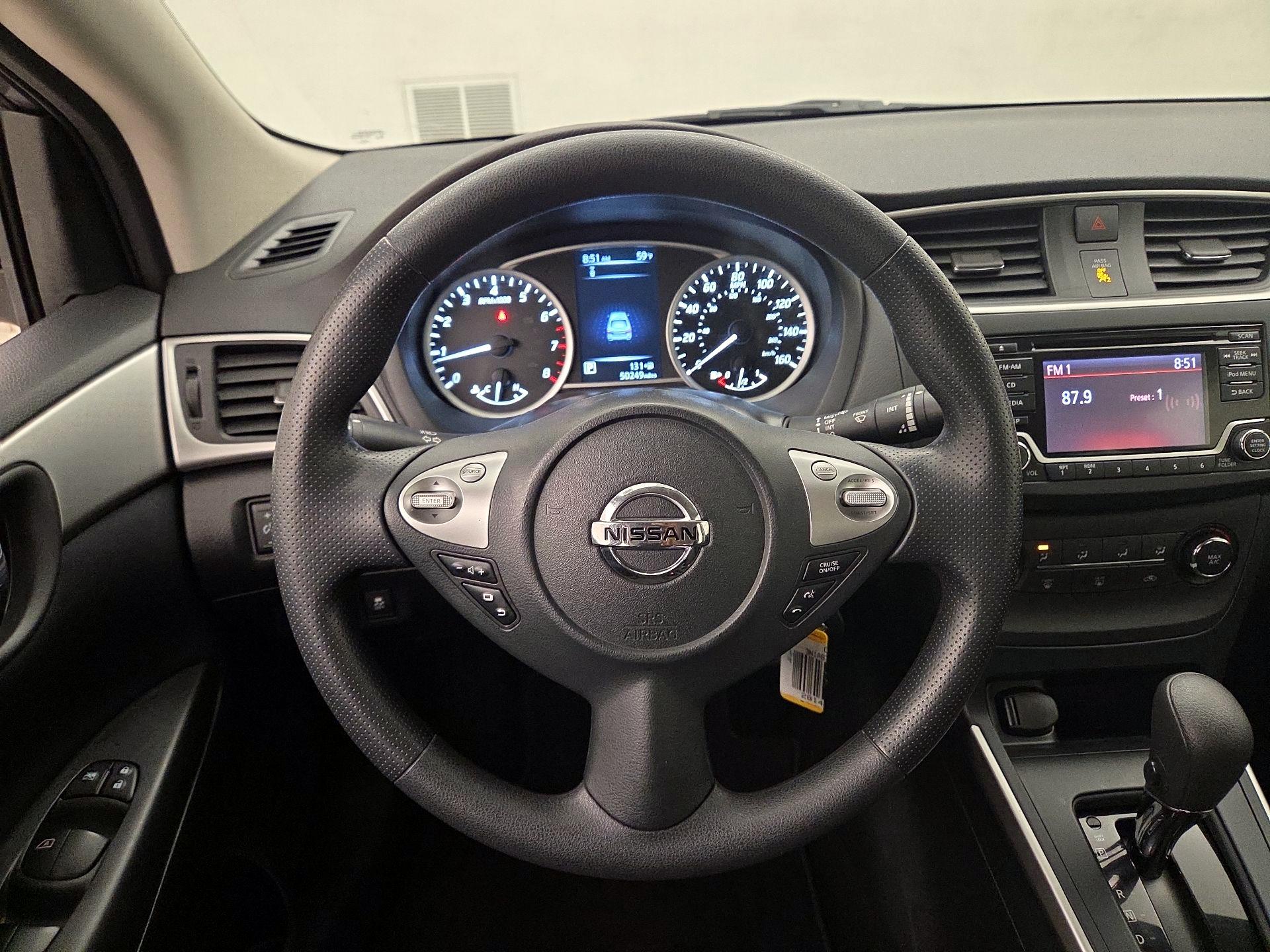 Thumbnail: 2018 Nissan Sentra - 10