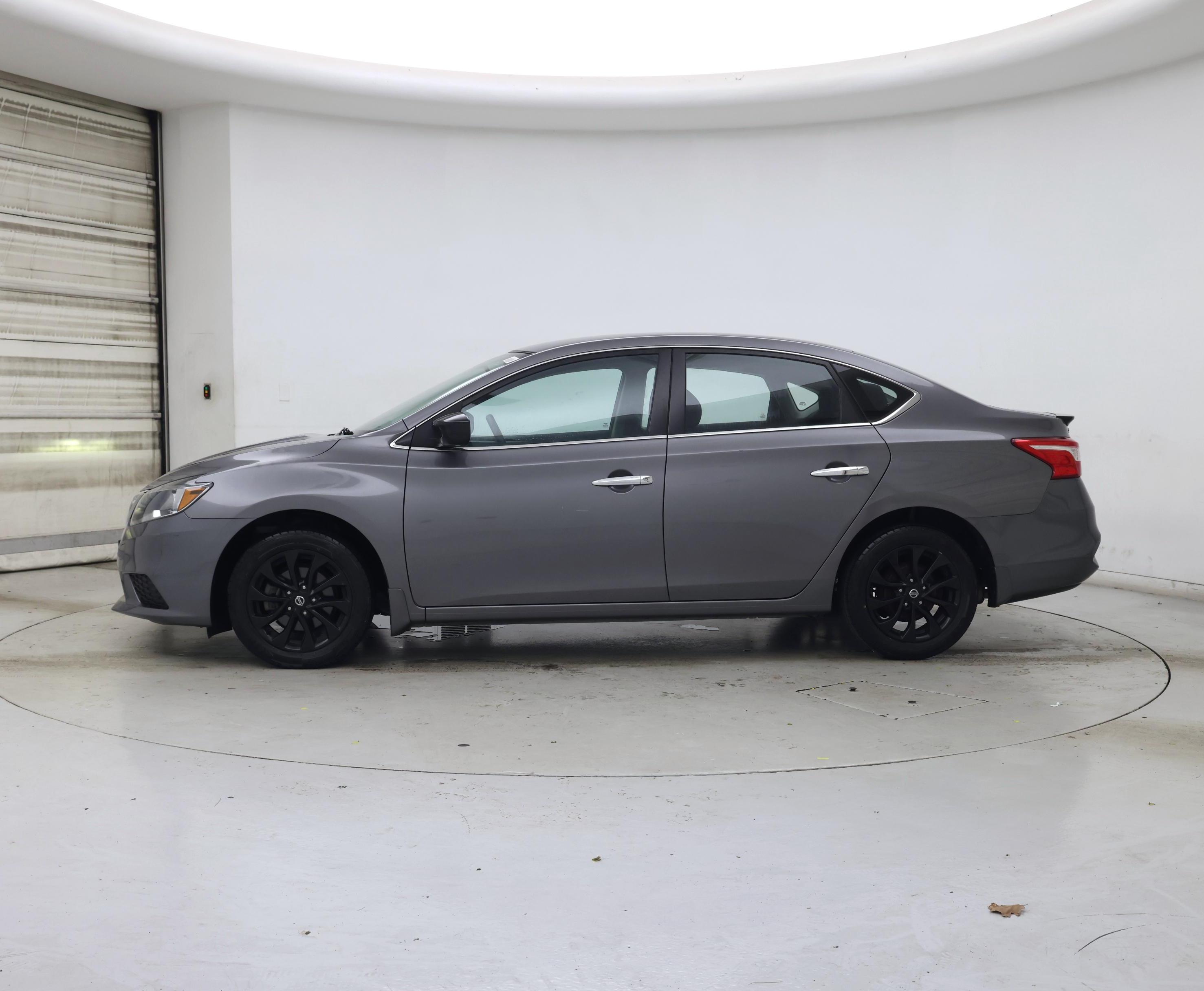 Thumbnail: 2018 Nissan Sentra - 3