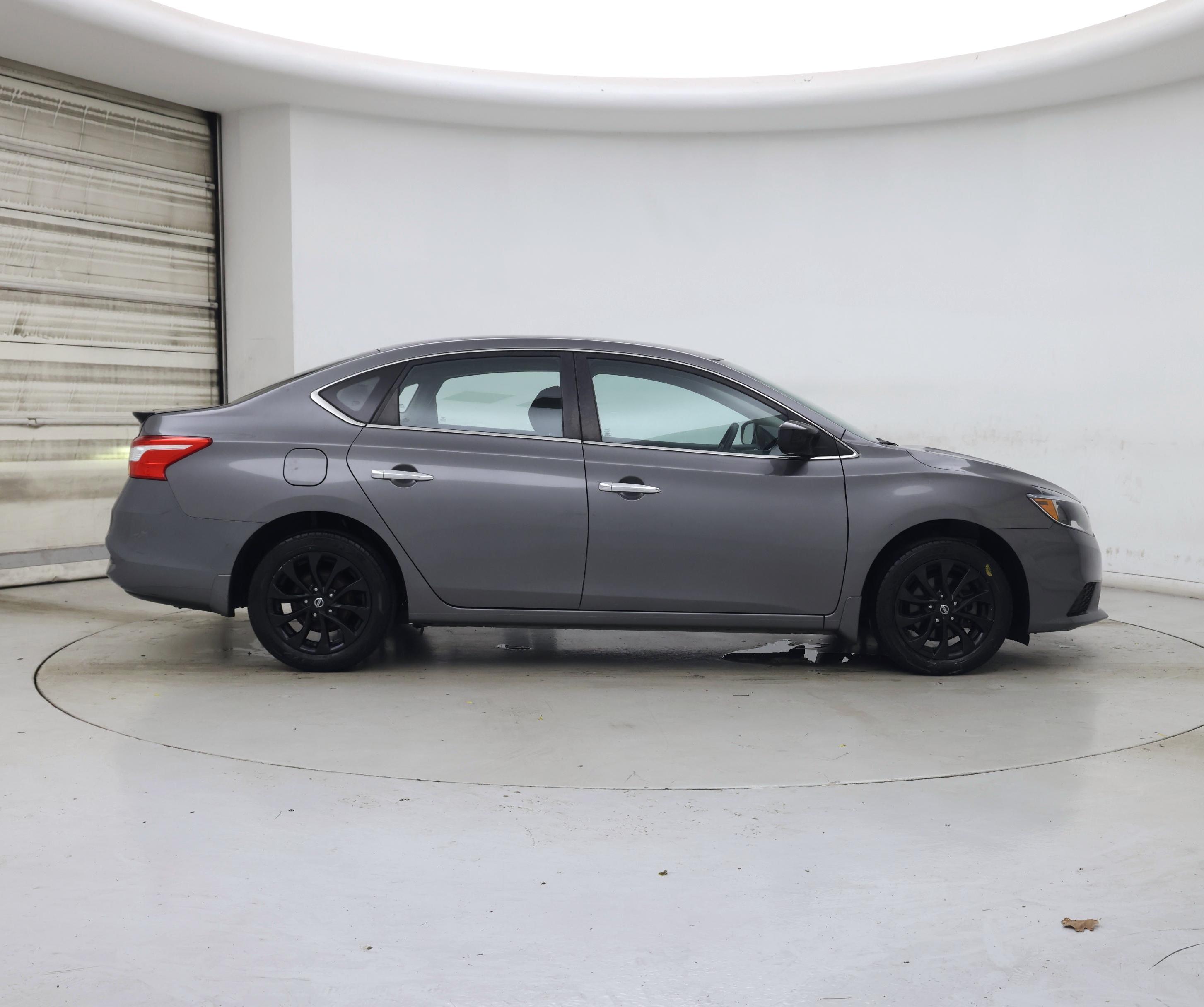 Thumbnail: 2018 Nissan Sentra - 7