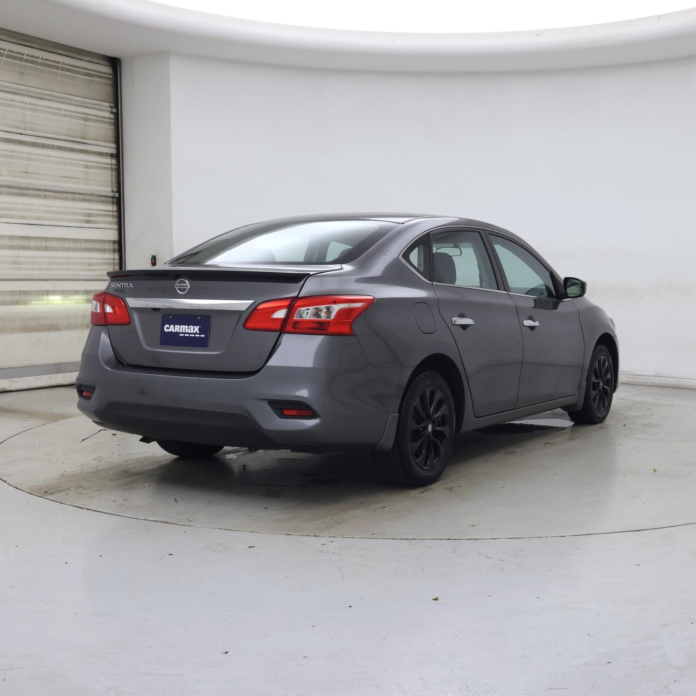 Thumbnail: 2018 Nissan Sentra - 8