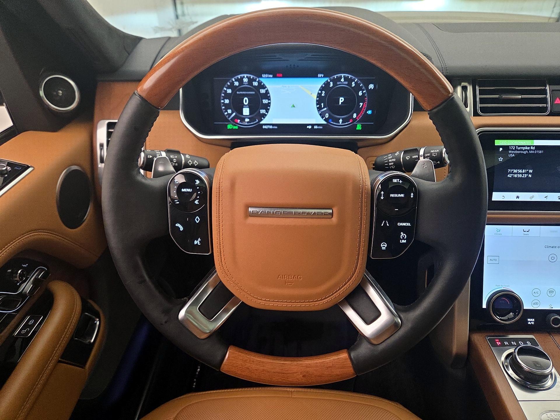 Thumbnail: 2018 Land Rover Range Rover - 10