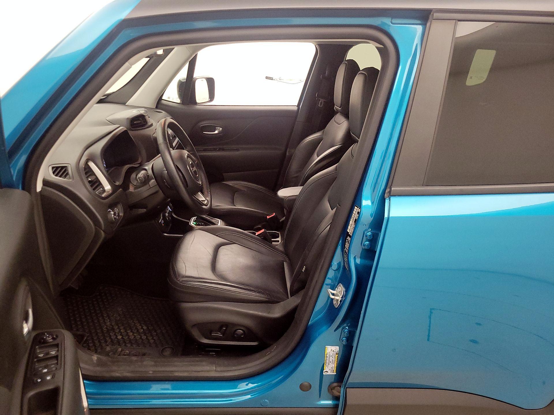 Thumbnail: 2022 Jeep Renegade - 11