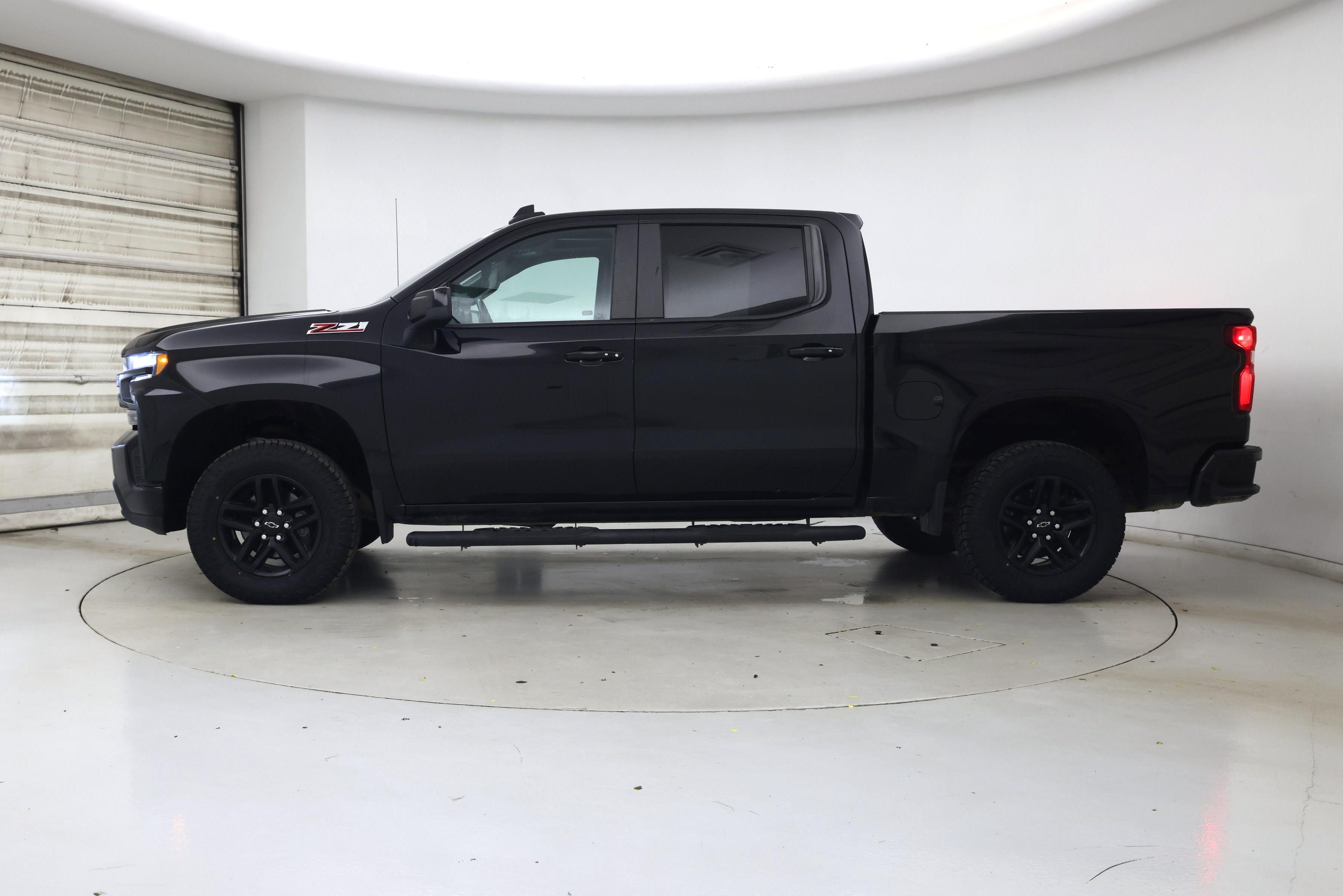 Thumbnail: 2019 Chevrolet Silverado 1500 - 3