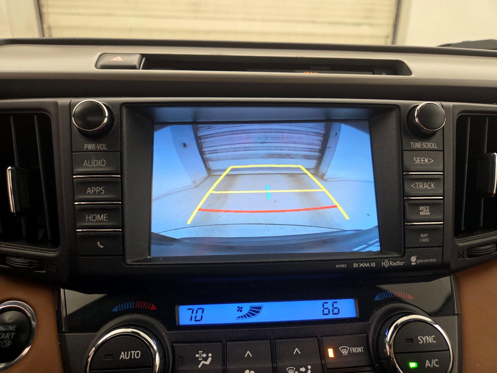 Thumbnail: 2016 Toyota RAV4 - 14