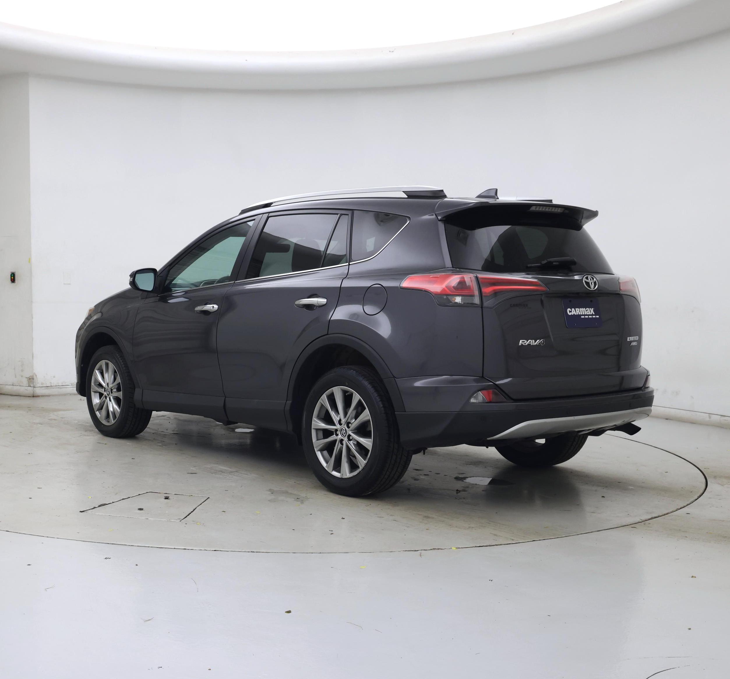 Thumbnail: 2016 Toyota RAV4 - 2