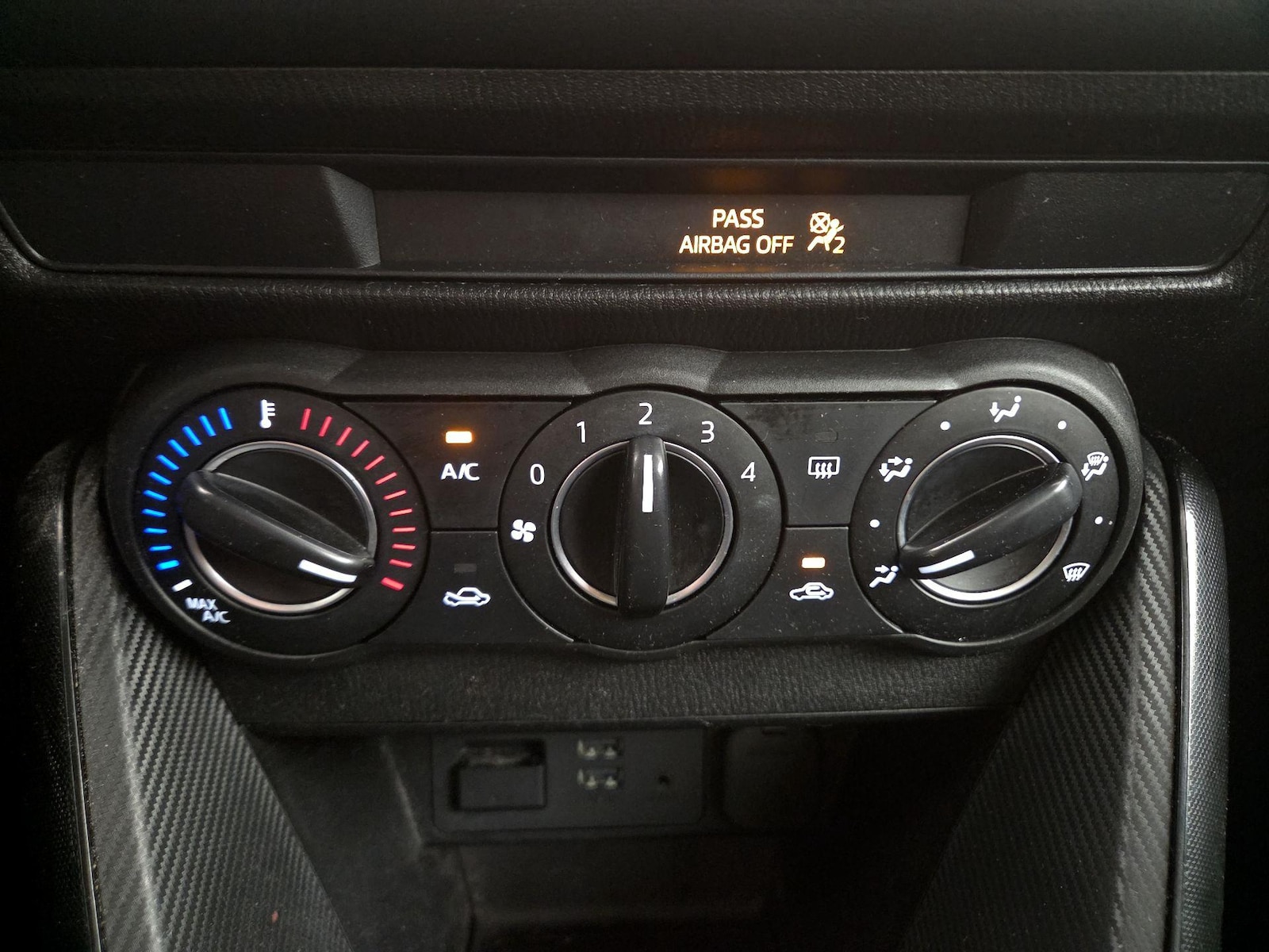 2016 Scion iA Base - Photo 17