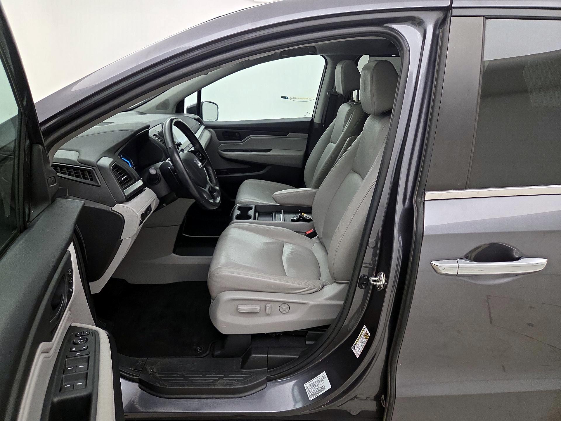 Thumbnail: 2018 Honda Odyssey - 11