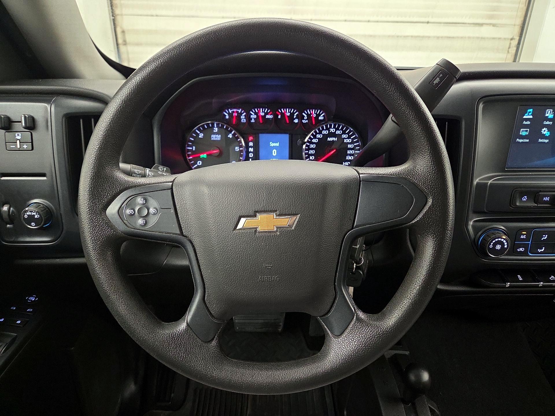 Thumbnail: 2018 Chevrolet Silverado 1500 - 10