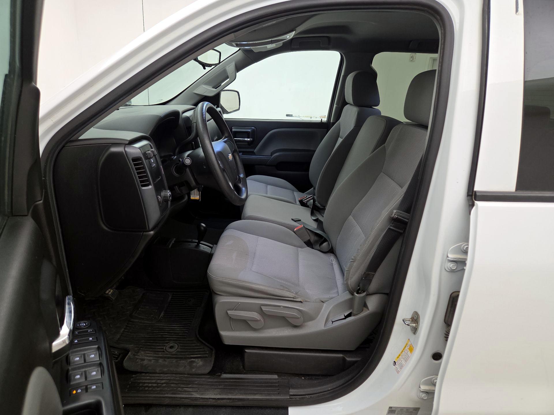 Thumbnail: 2018 Chevrolet Silverado 1500 - 11