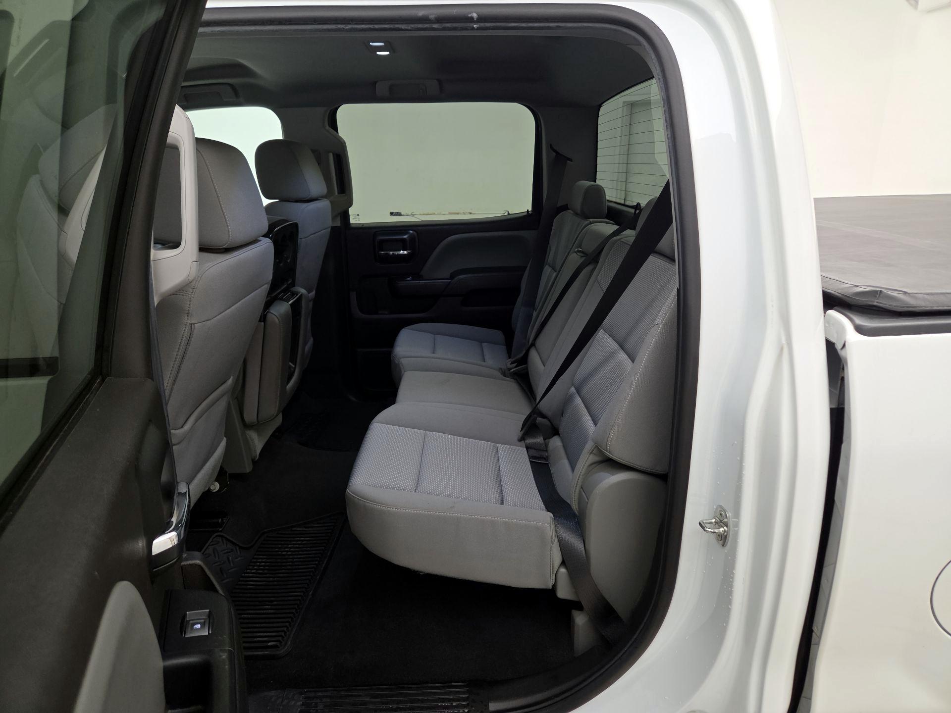 Thumbnail: 2018 Chevrolet Silverado 1500 - 19