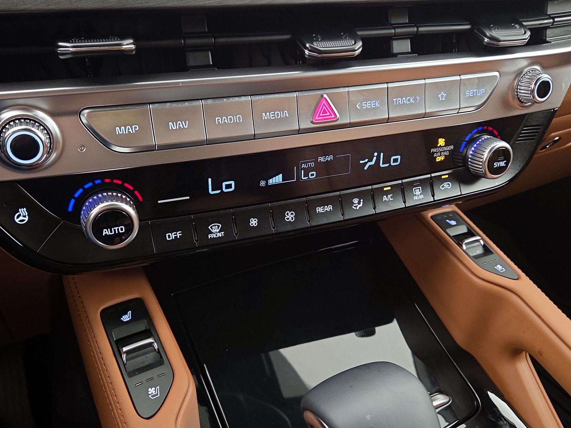 Thumbnail: 2025 Kia Telluride - 17