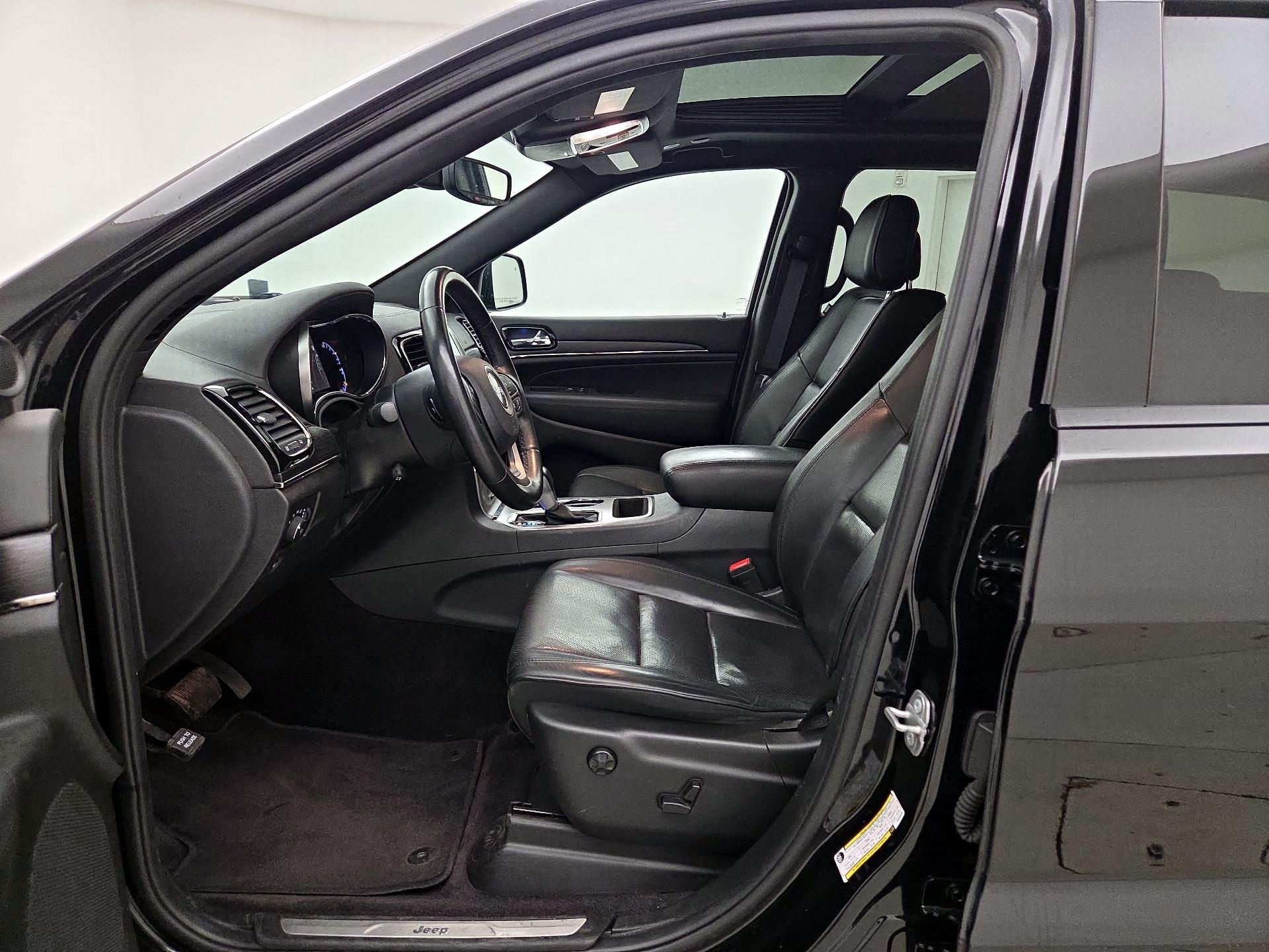 Thumbnail: 2019 Jeep Grand Cherokee - 11
