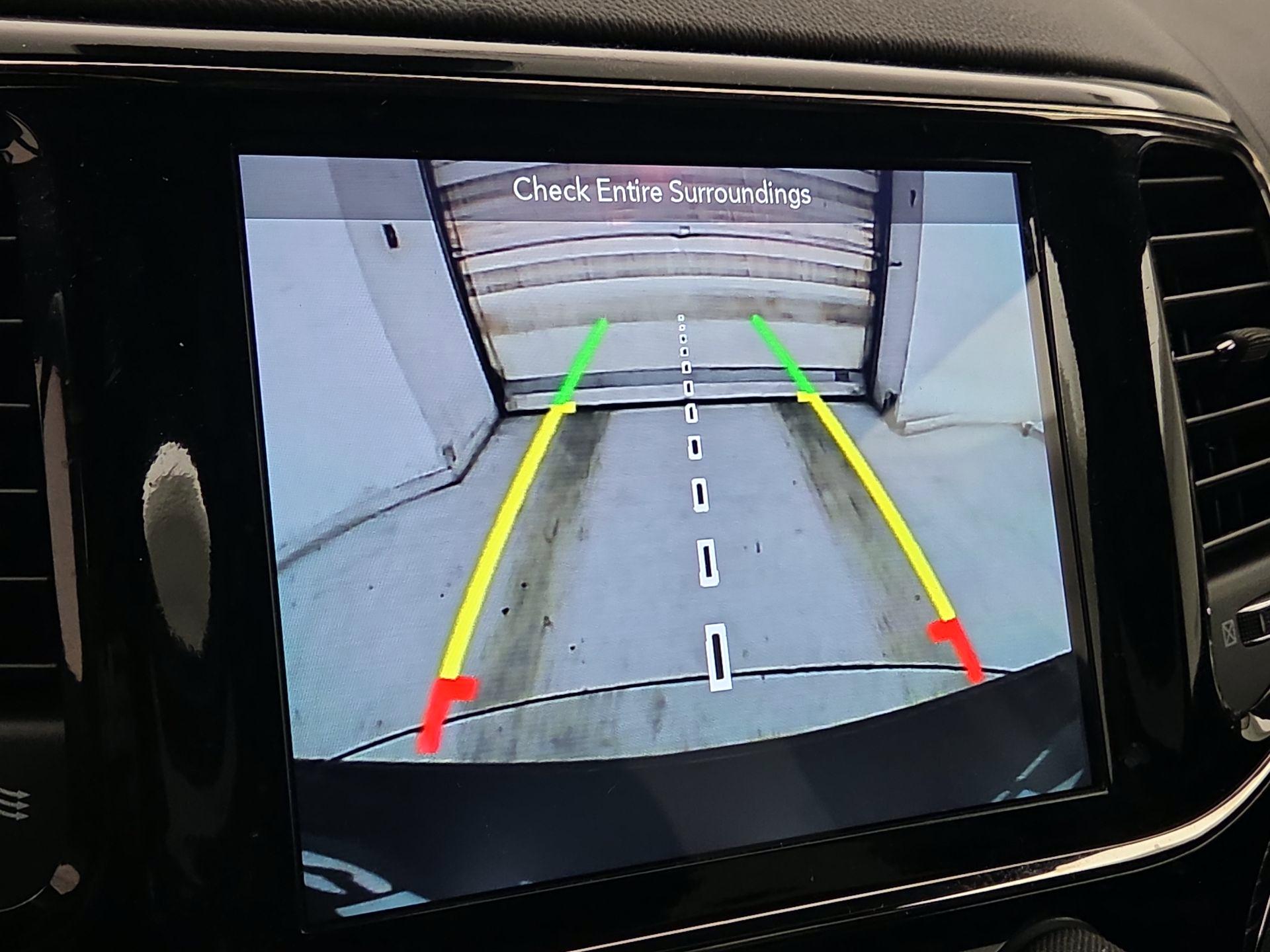 Thumbnail: 2019 Jeep Grand Cherokee - 15