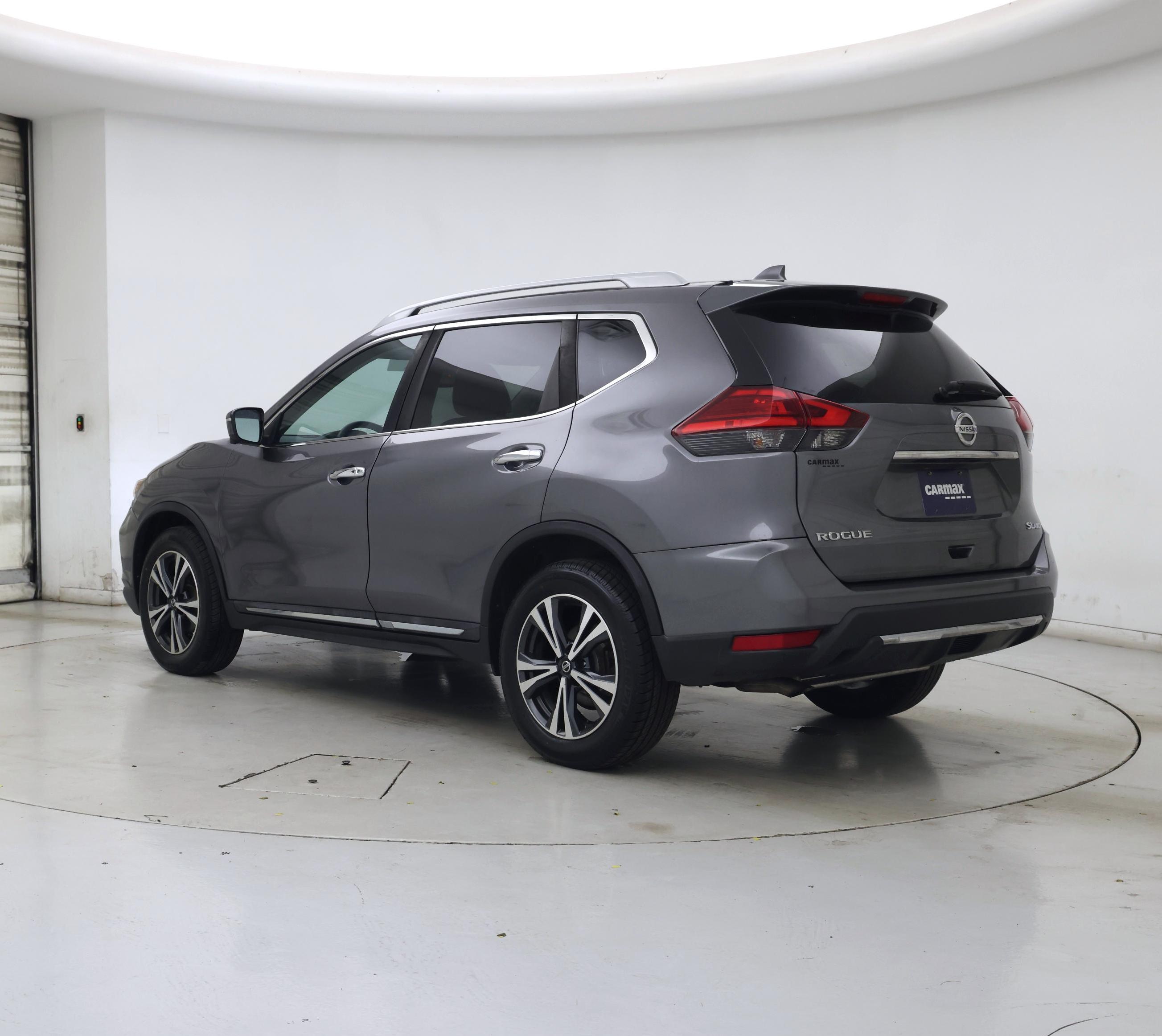 Thumbnail: 2017 Nissan Rogue - 2