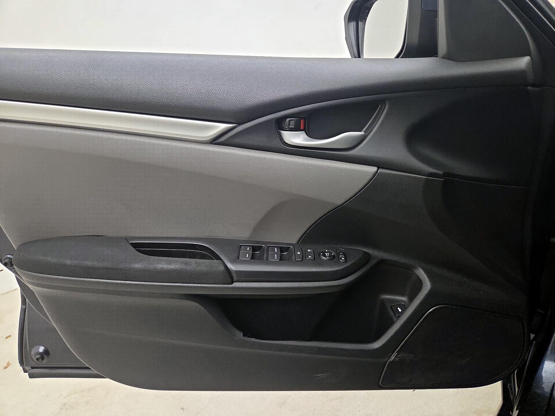 Thumbnail: 2019 Honda Civic - 12