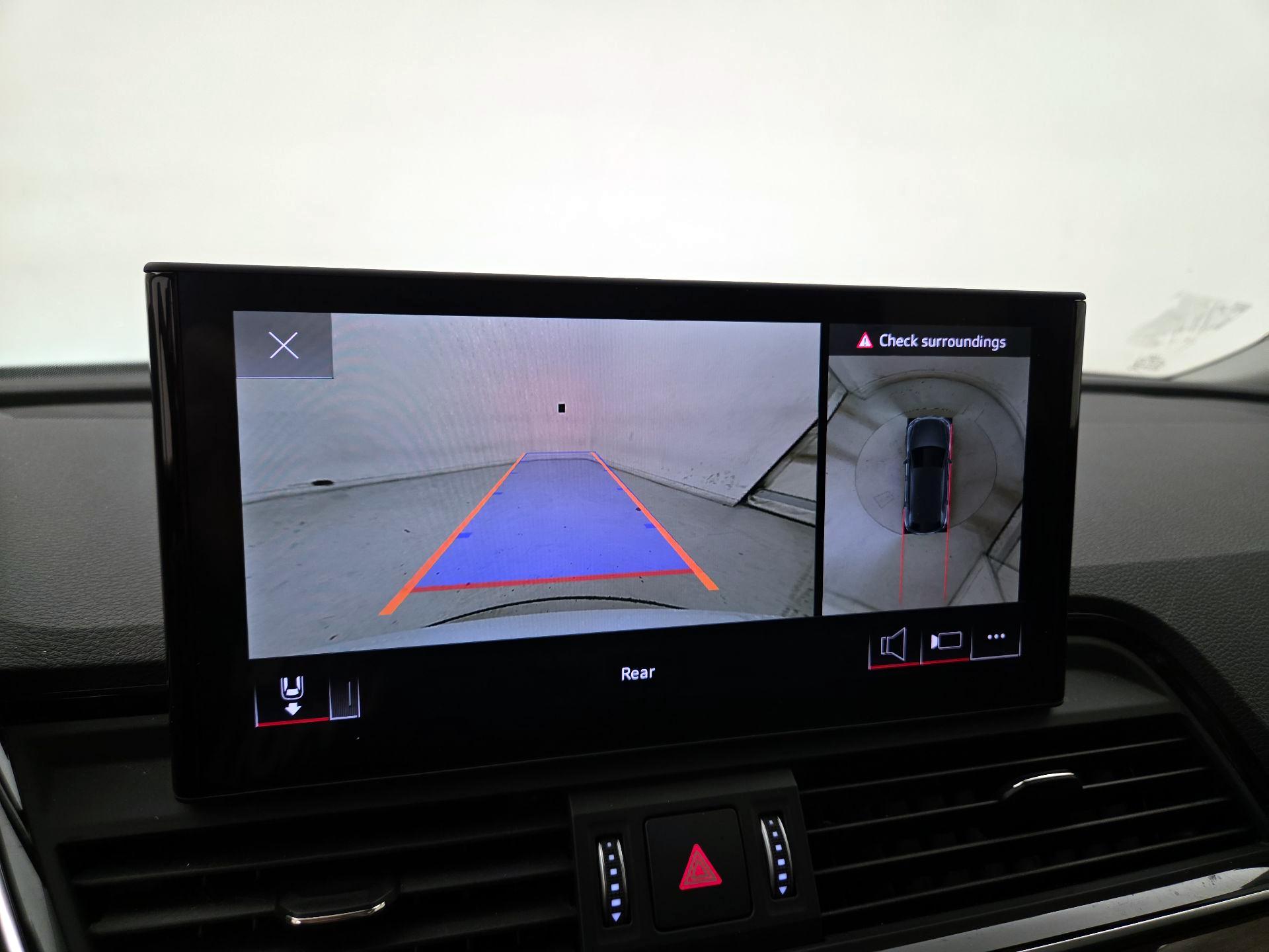 Thumbnail: 2023 Audi Q5 - 15