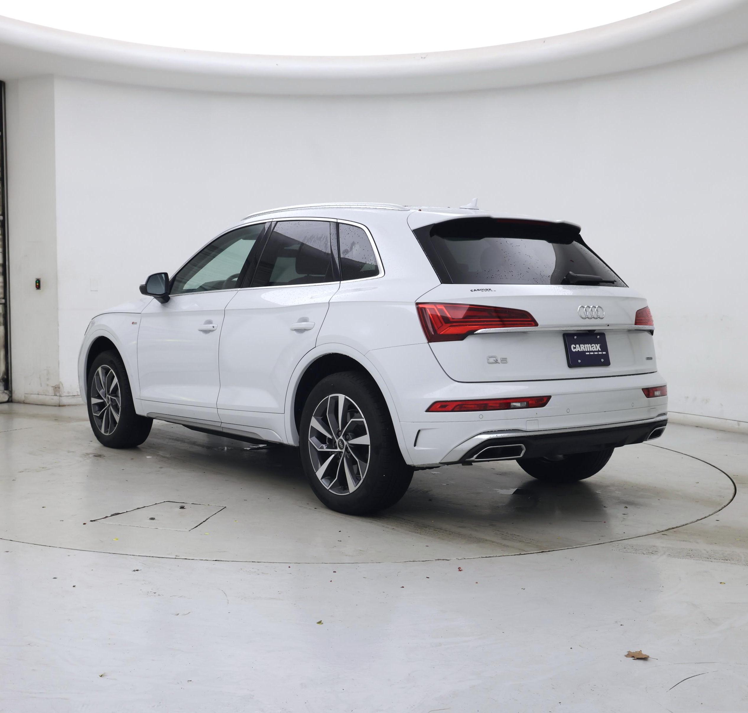 Thumbnail: 2023 Audi Q5 - 2