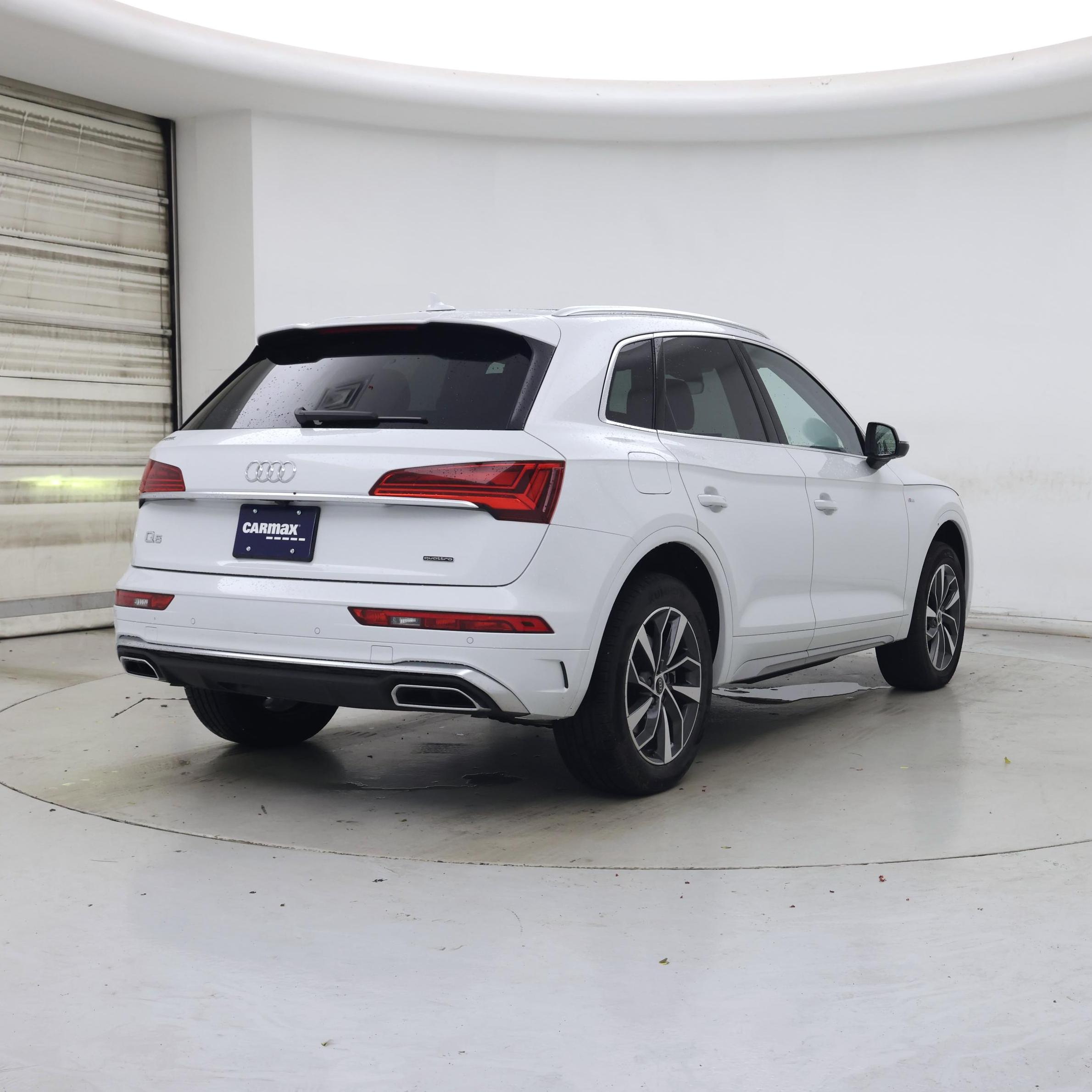 Thumbnail: 2023 Audi Q5 - 8