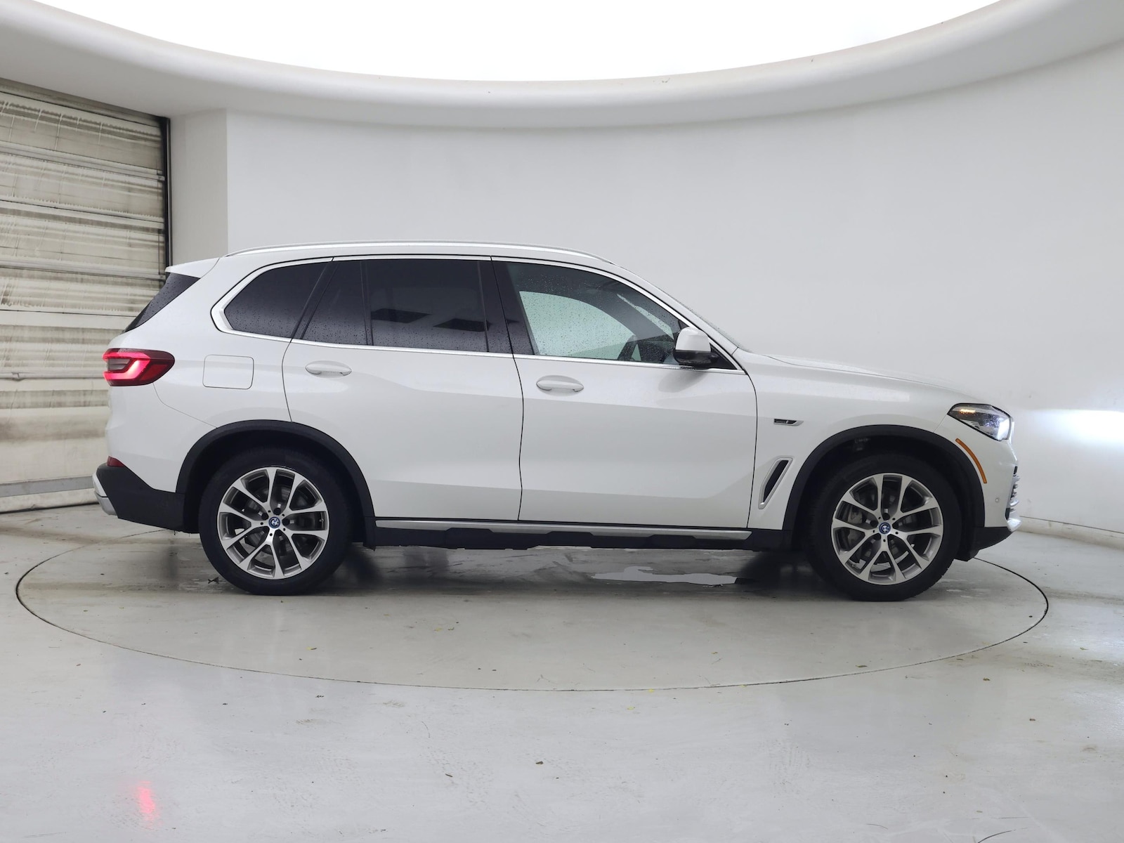 2023 BMW X5 45e - Photo 8