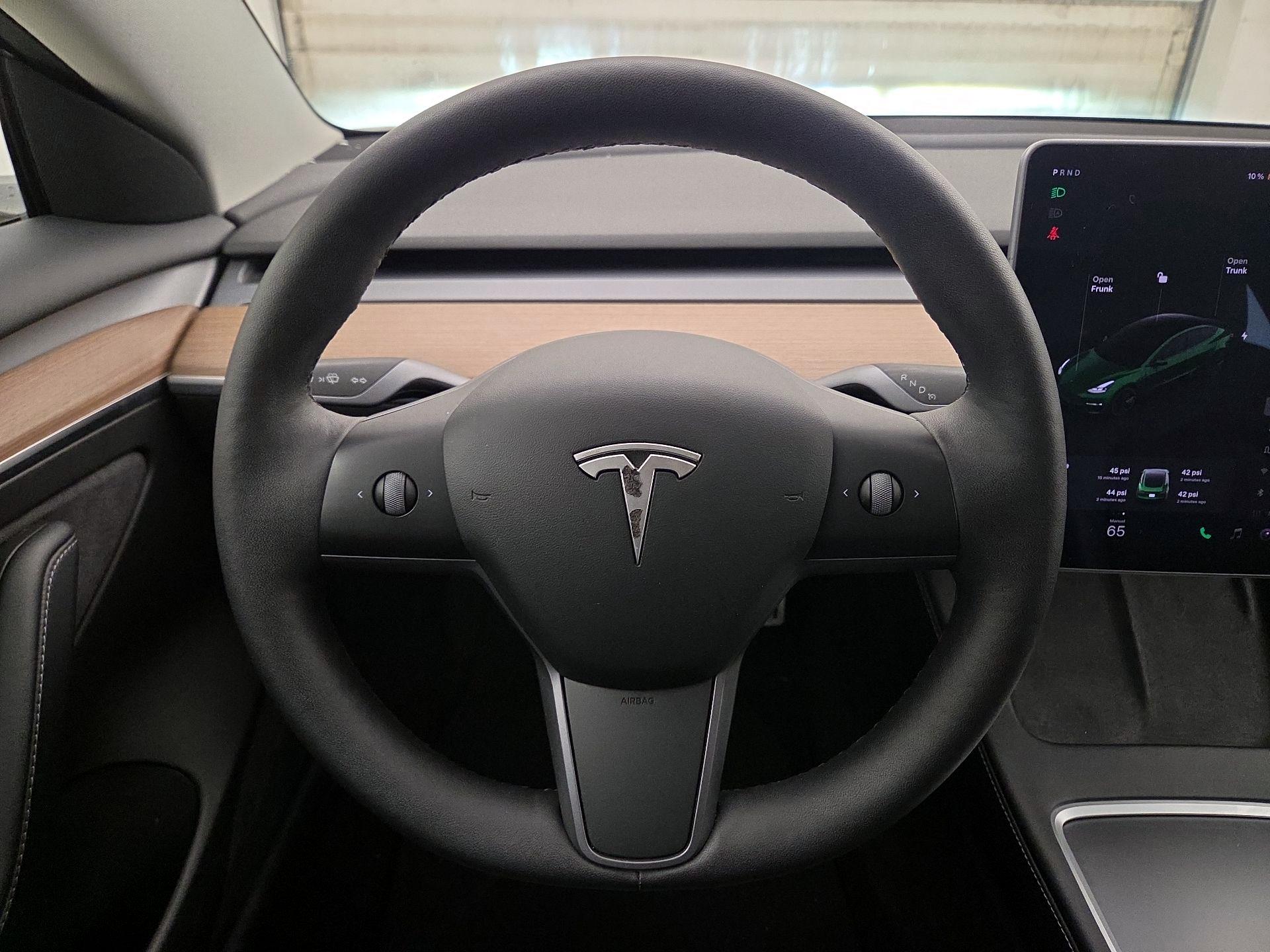 Thumbnail: 2022 Tesla Model 3 - 10