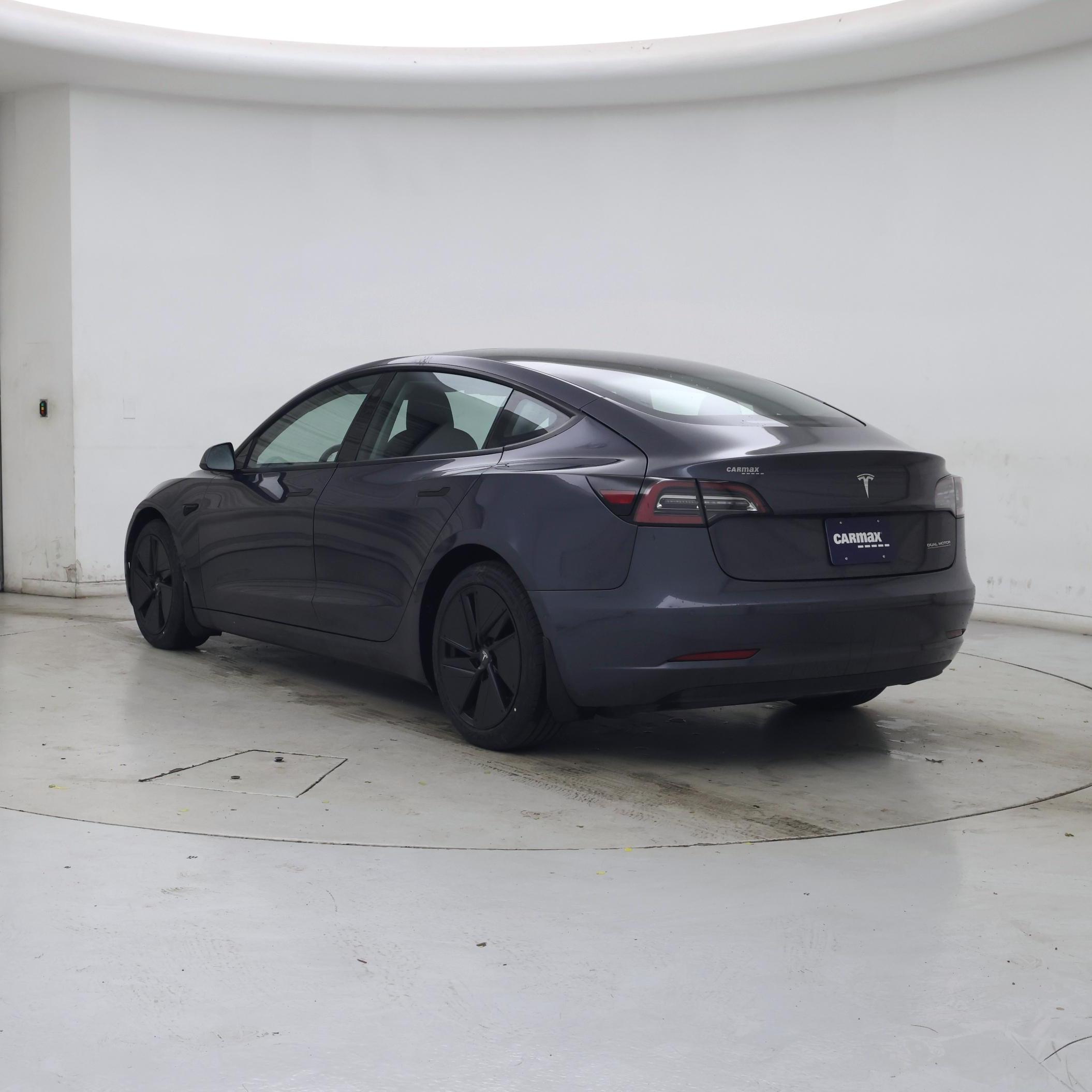 Thumbnail: 2022 Tesla Model 3 - 2