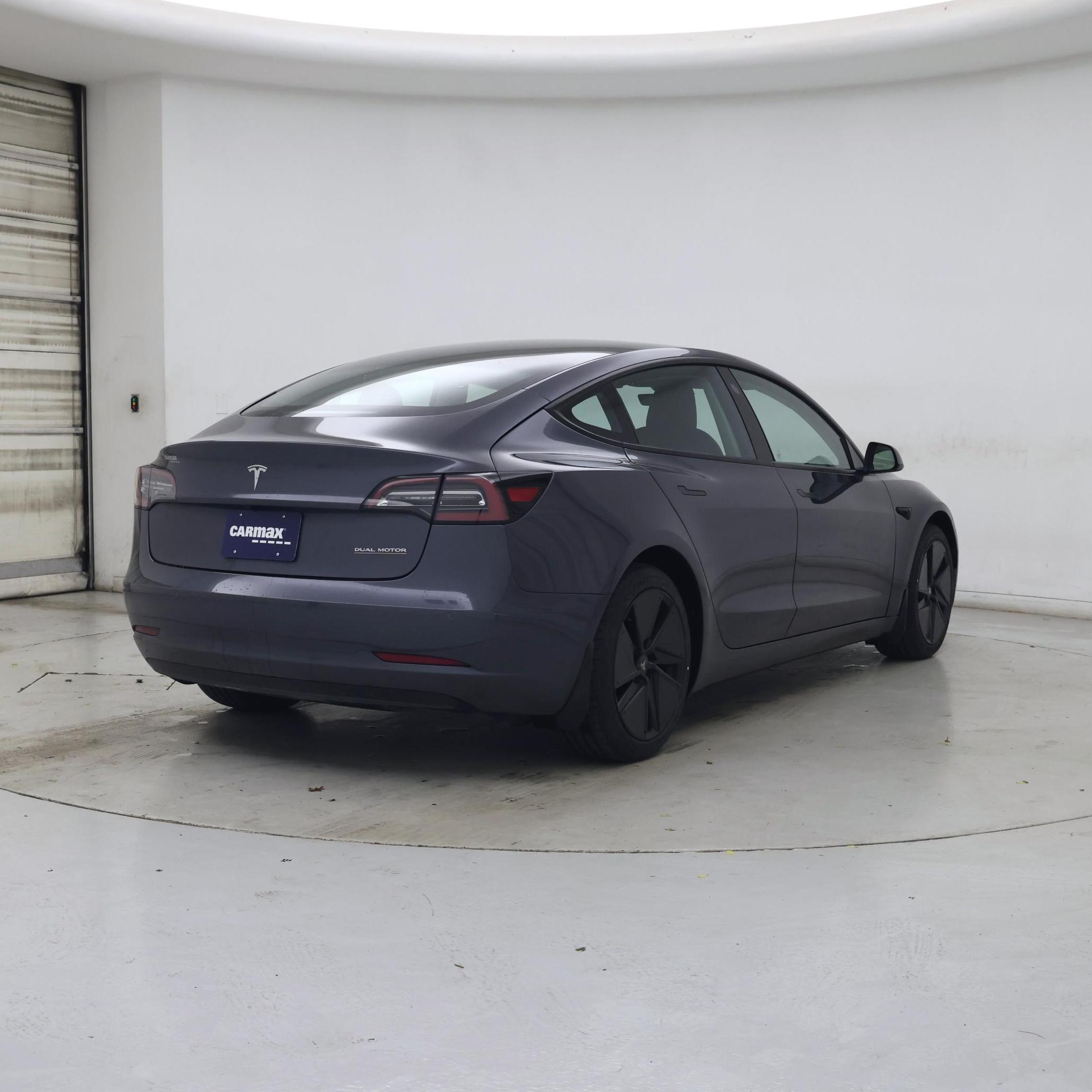 Thumbnail: 2022 Tesla Model 3 - 8