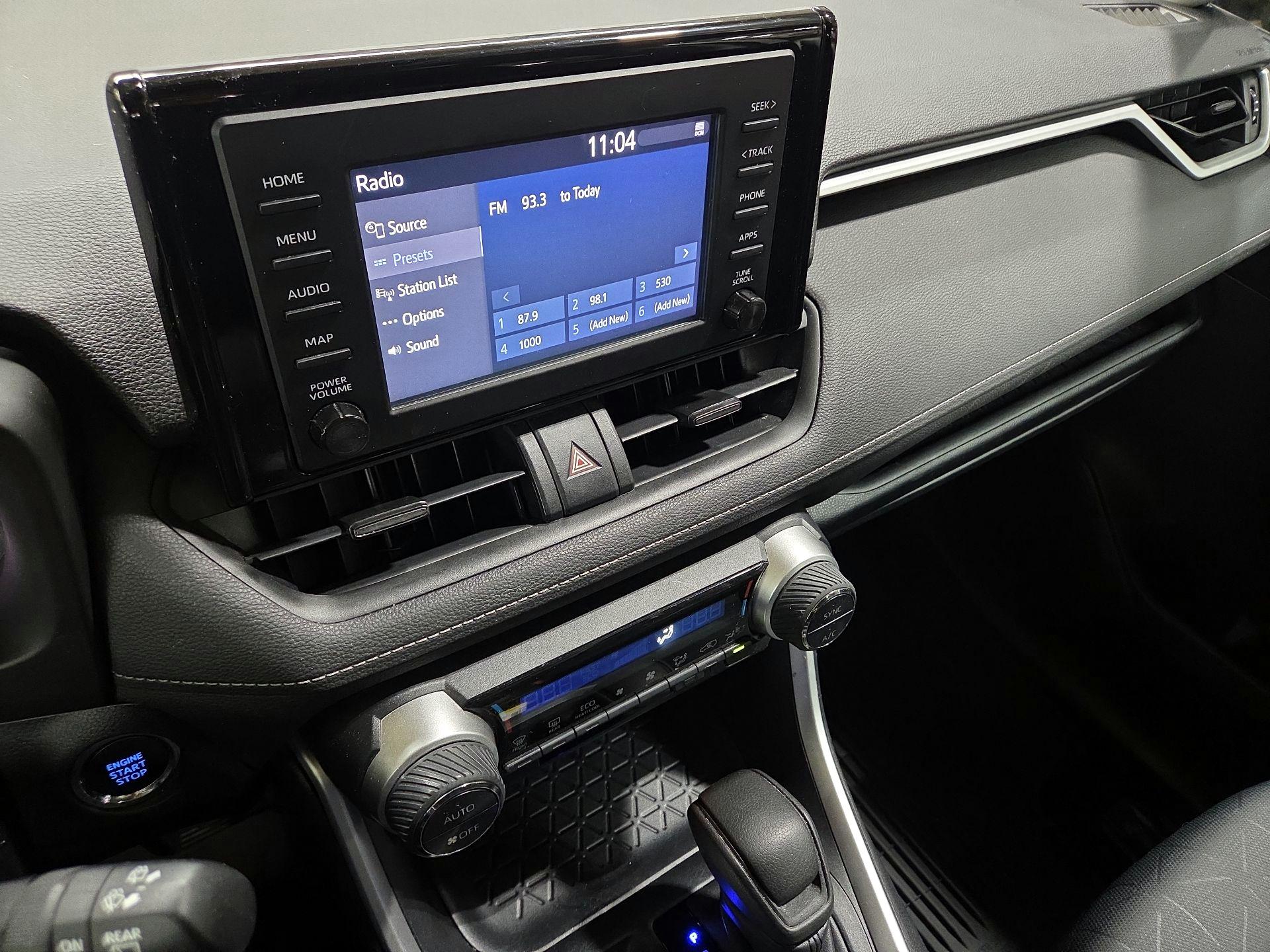 Thumbnail: 2019 Toyota RAV4 - 15