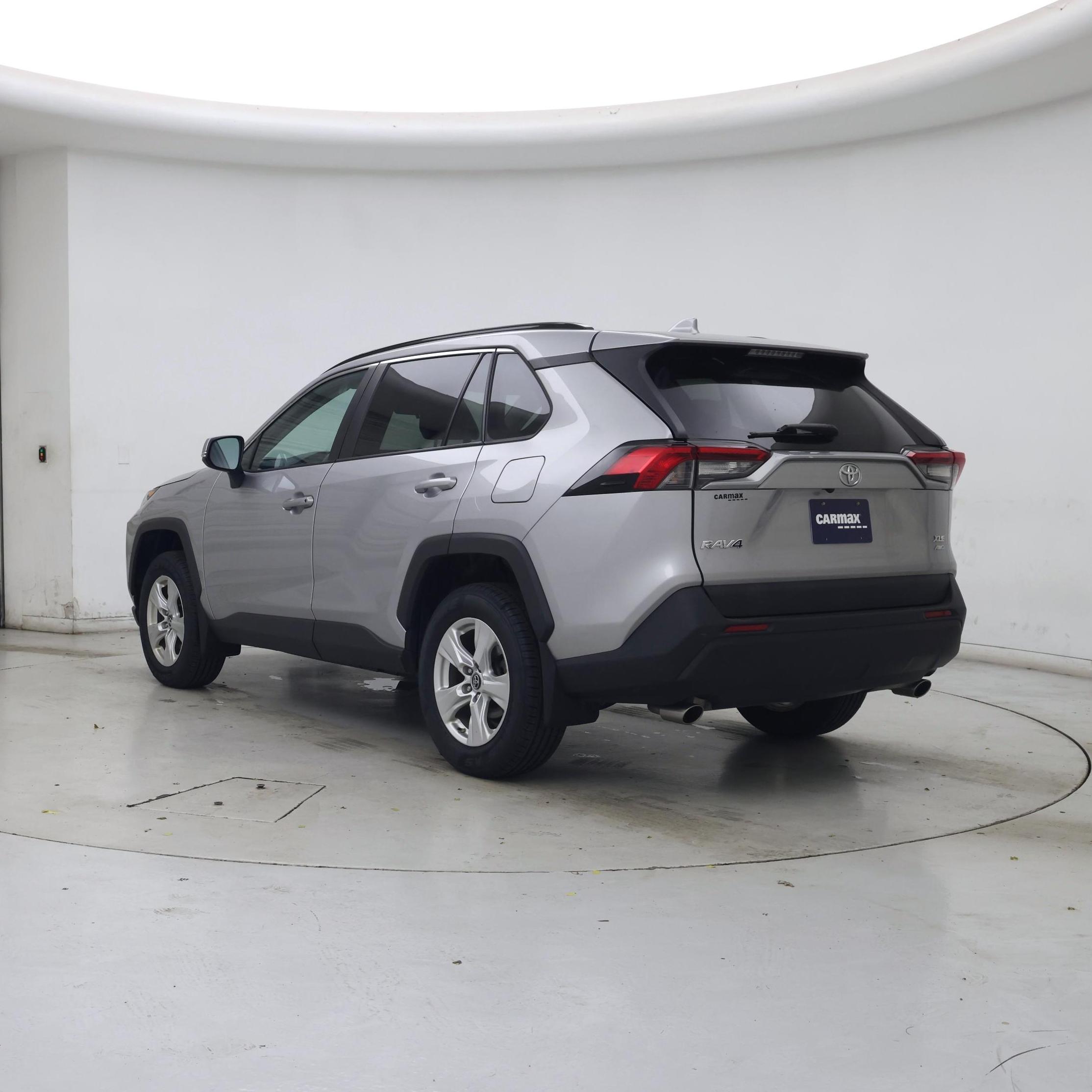 Thumbnail: 2019 Toyota RAV4 - 2