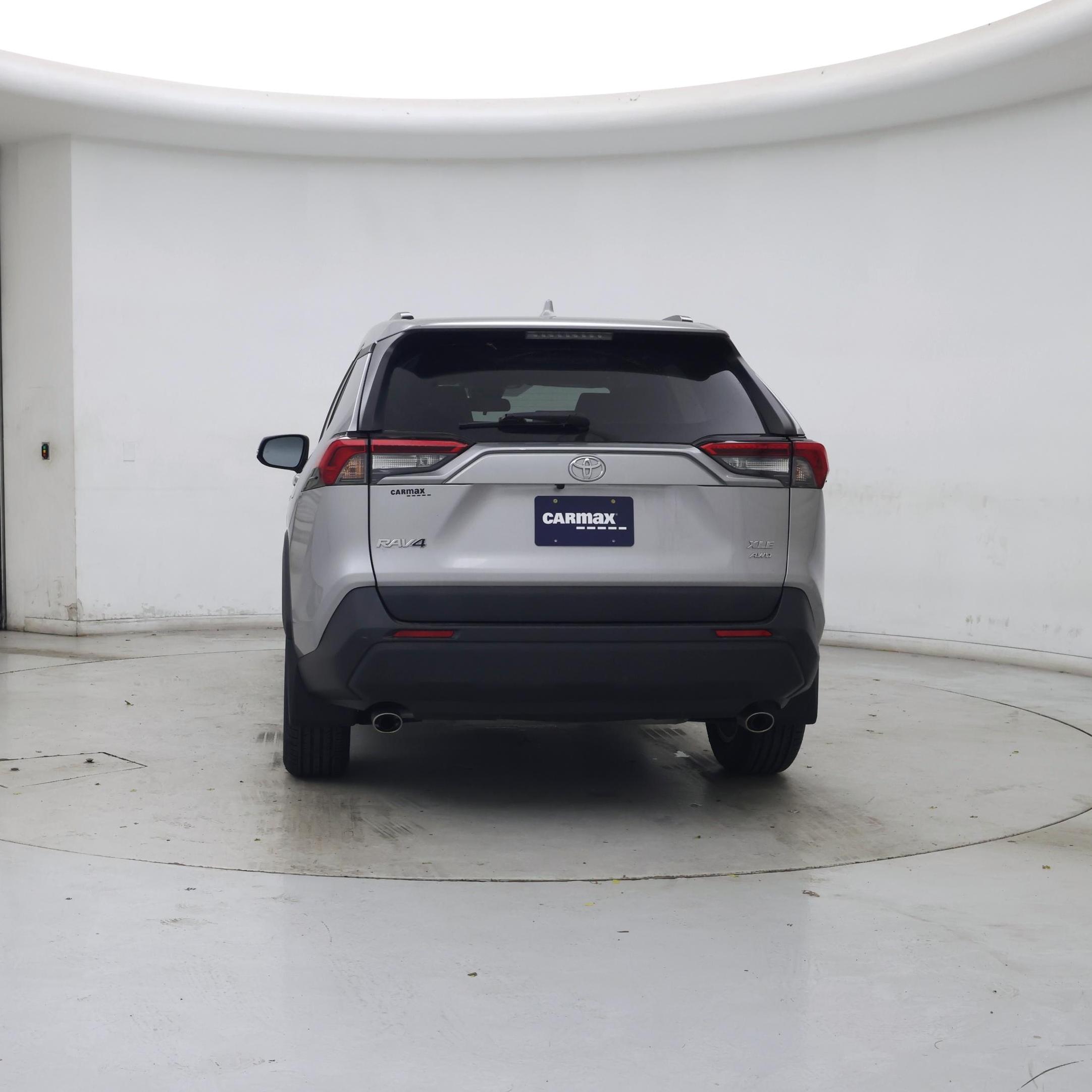 Thumbnail: 2019 Toyota RAV4 - 6