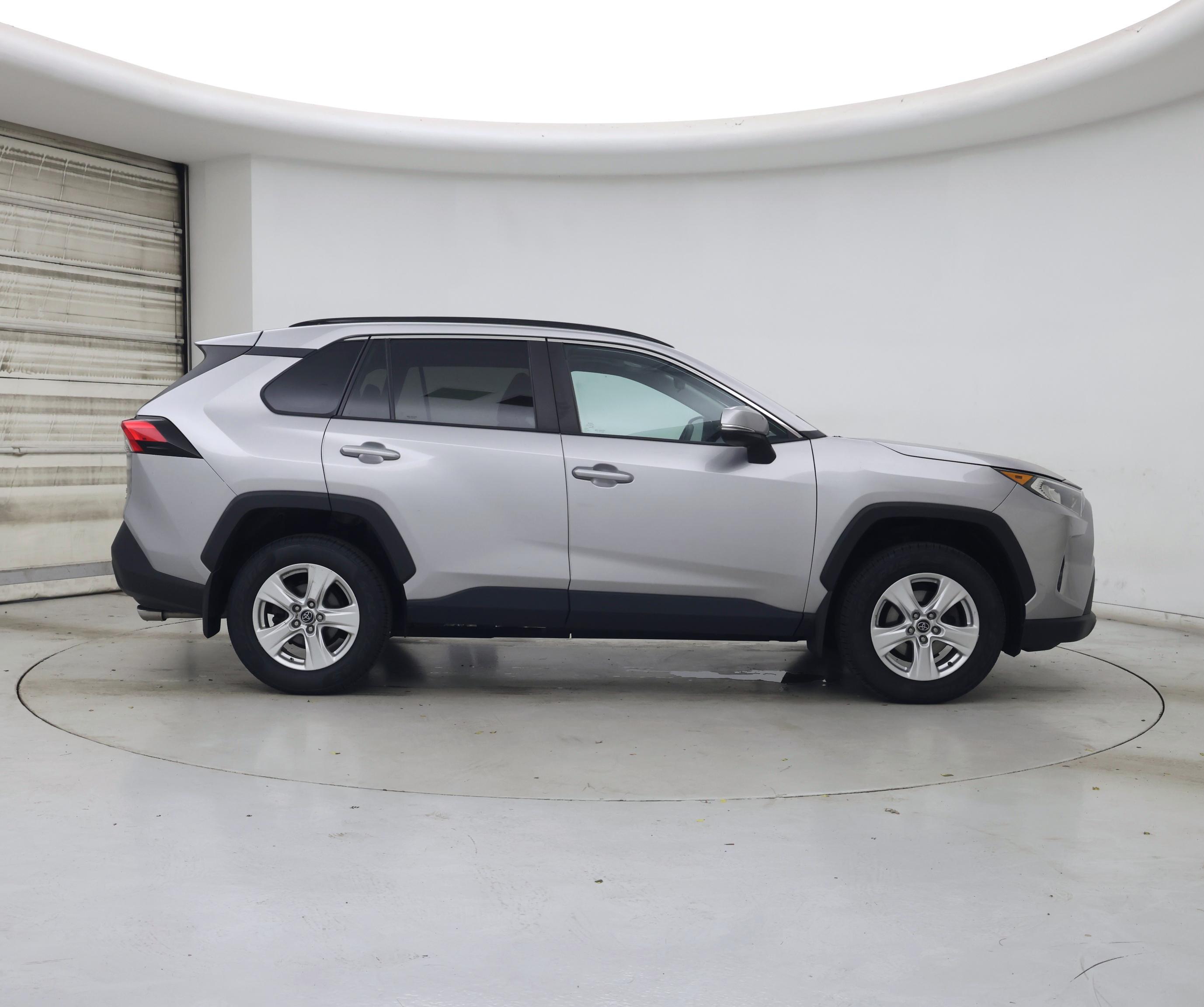 Thumbnail: 2019 Toyota RAV4 - 7