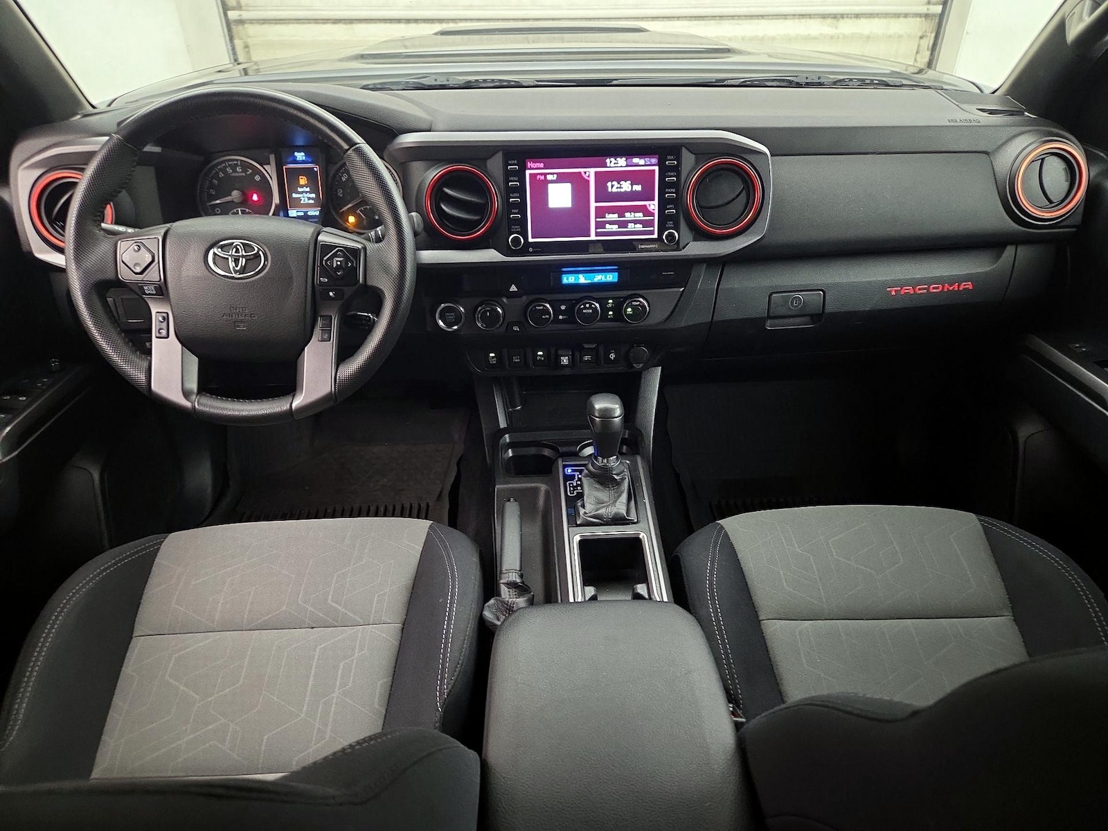 2021 Toyota Tacoma TRD Sport - Photo 10