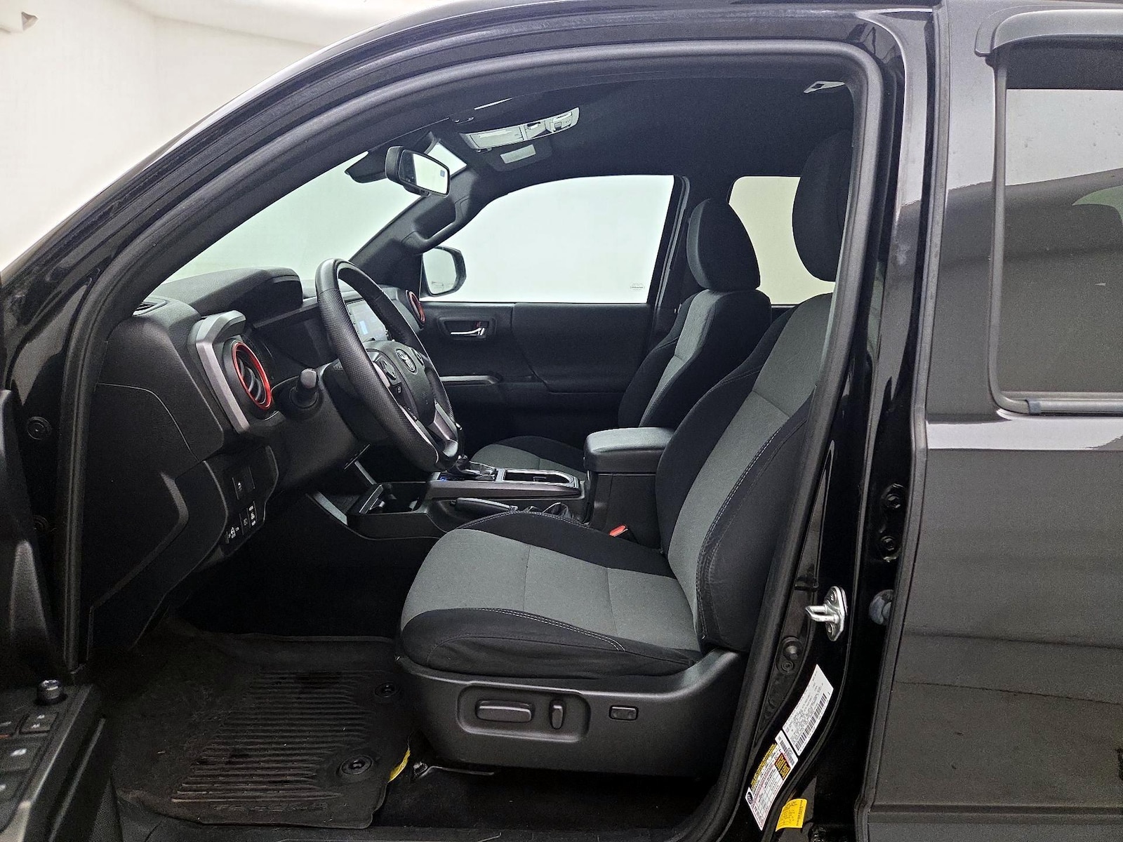 2021 Toyota Tacoma TRD Sport - Photo 12